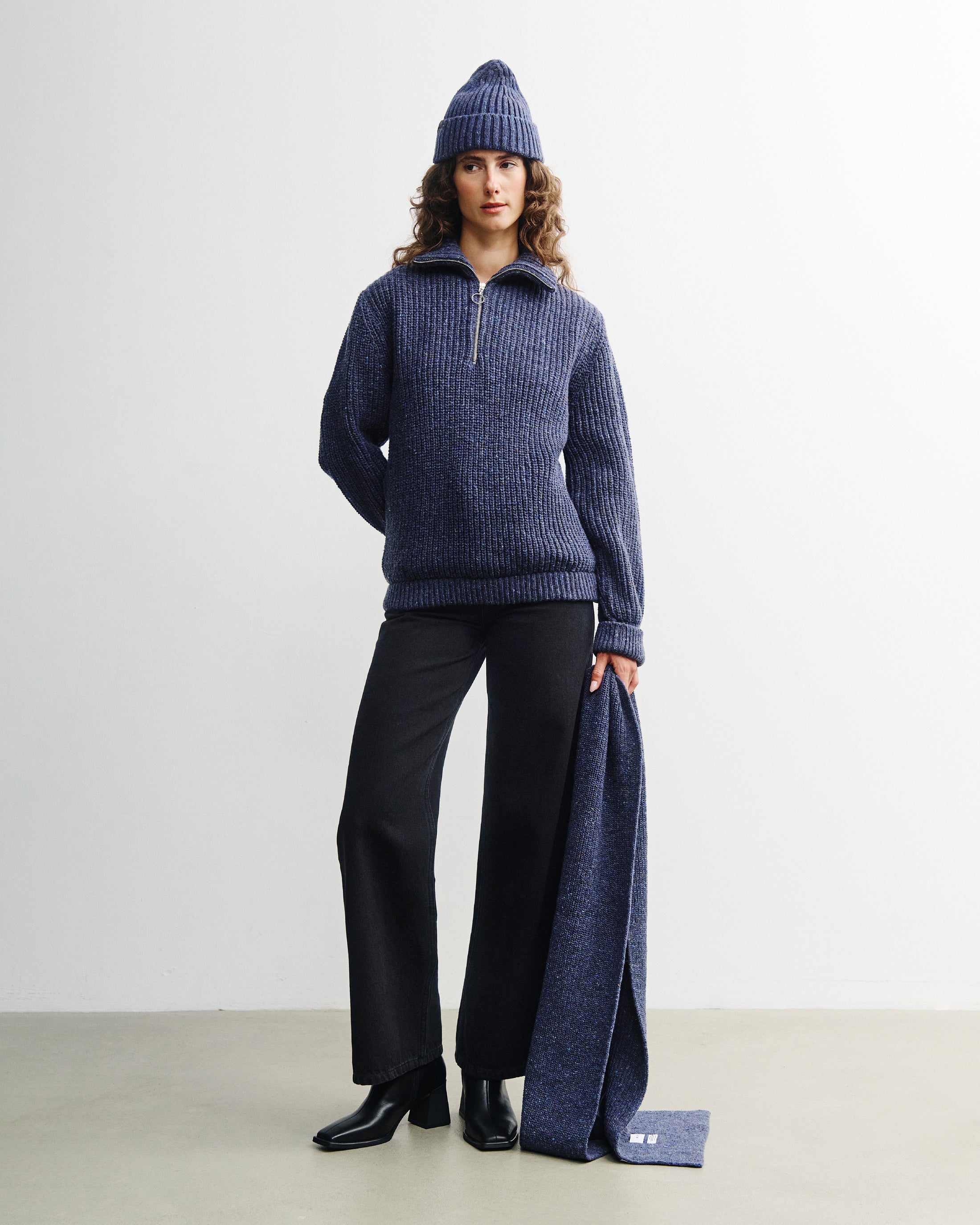 Blauer Strickpullover Chunky aus Merinowolle von Rotholz
