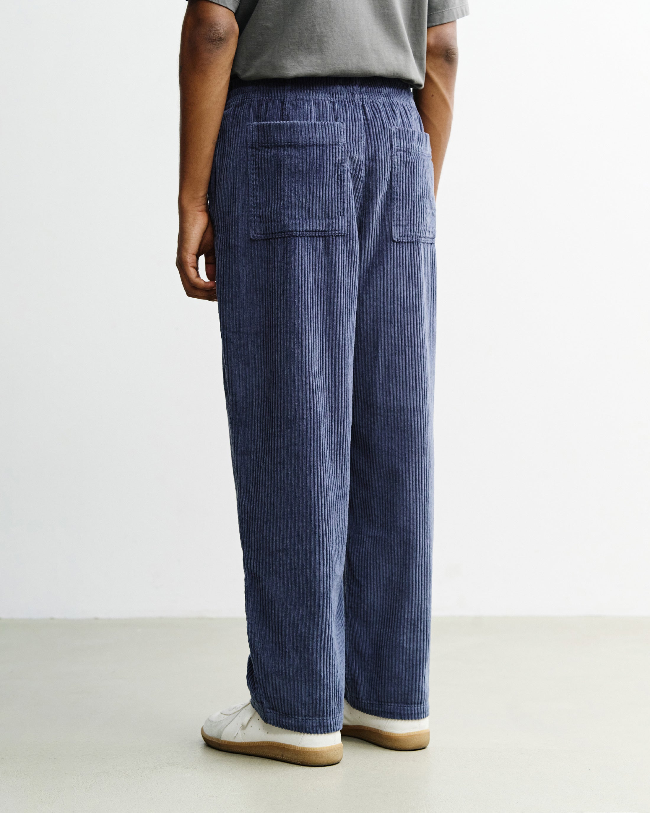 Blaue Cordhose weit aus Bio-Baumwolle von Rotholz