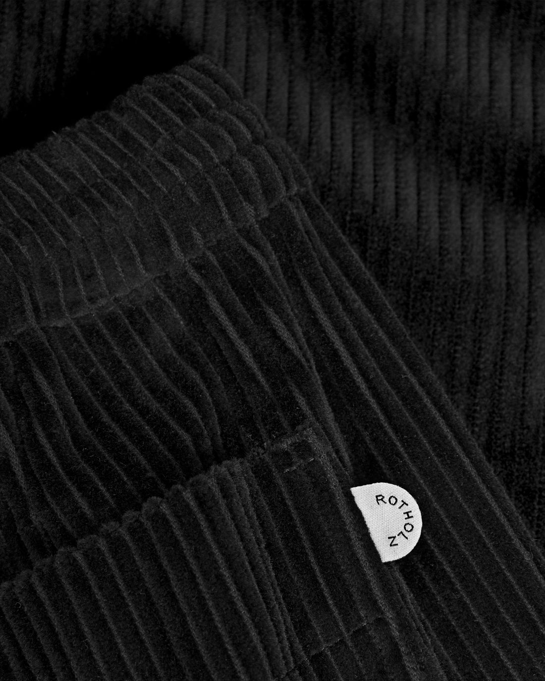 Schwarze weite Cord Hose aus 100% Bio-Baumwolle von Rotholz