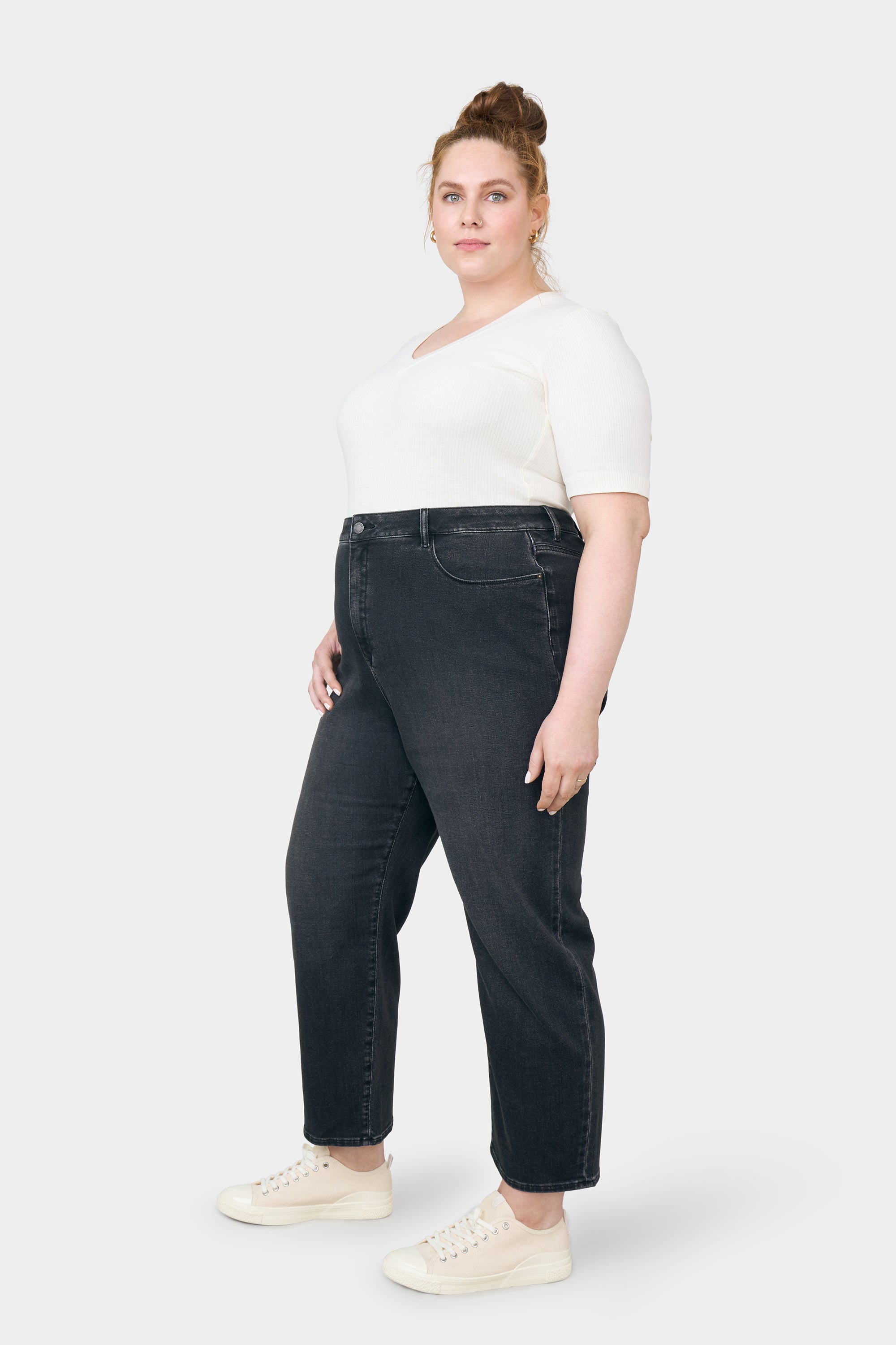 Jean noir STARDUST O-Shape Curvy en coton biologique par Dawn Denim