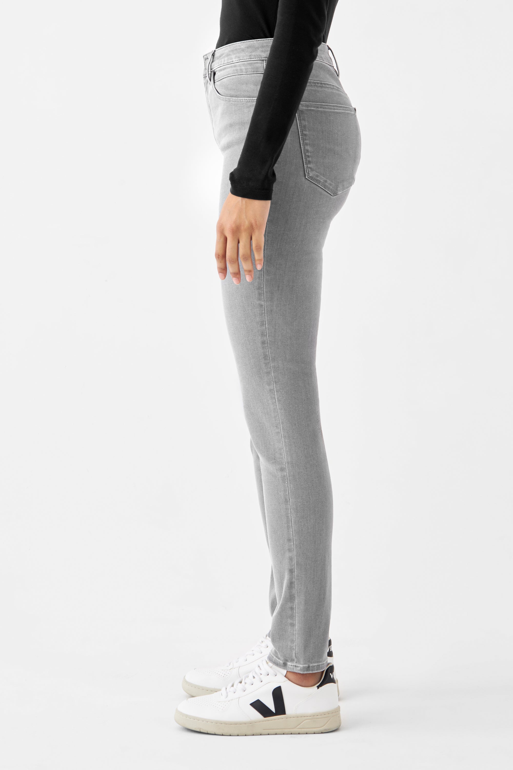 Graue Jeans SUN UP Skinny Basic aus Bio-Baumwolle von Dawn Denim