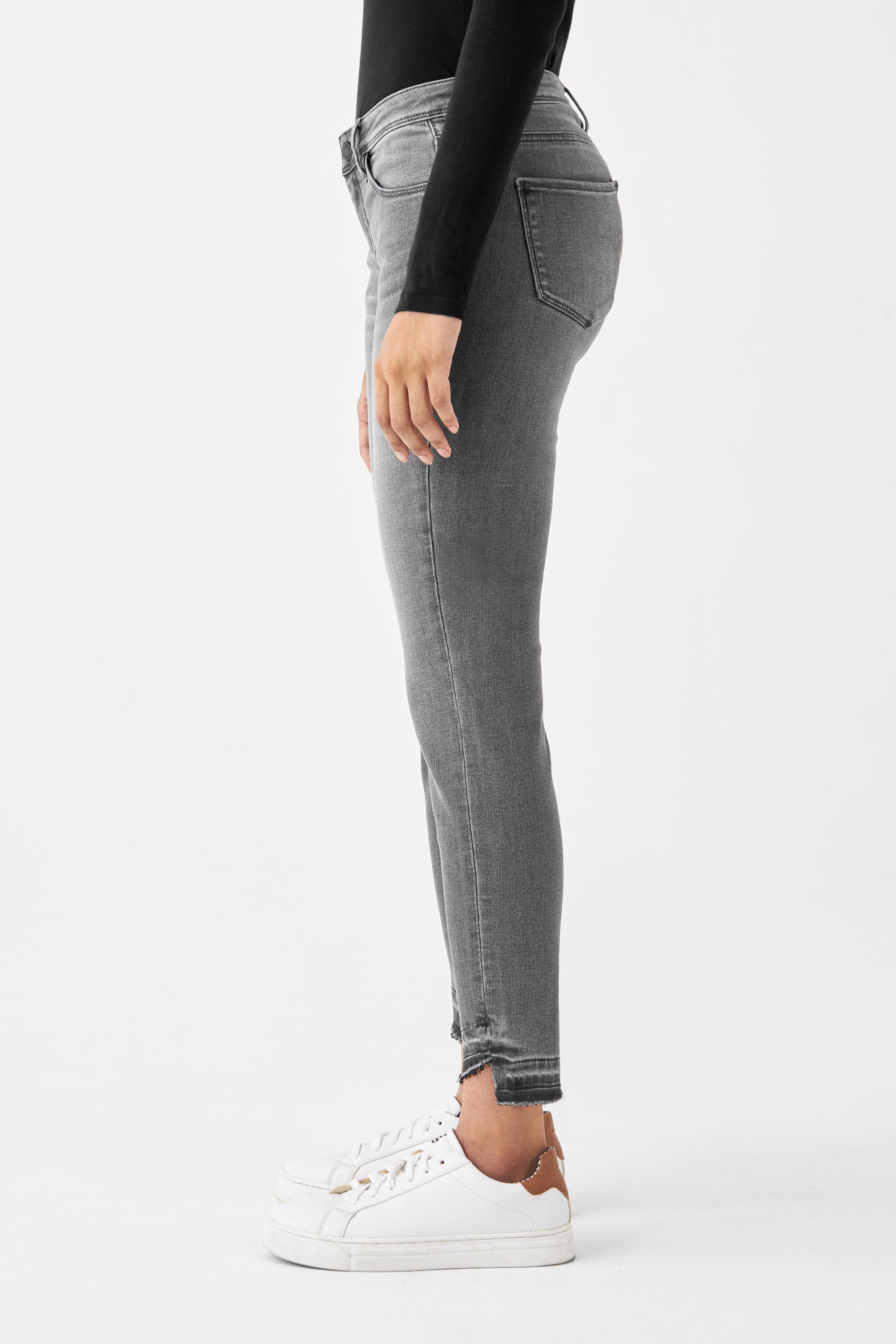 Grey MID SUN Slim jeans made from organic cotton by Dawn Denim