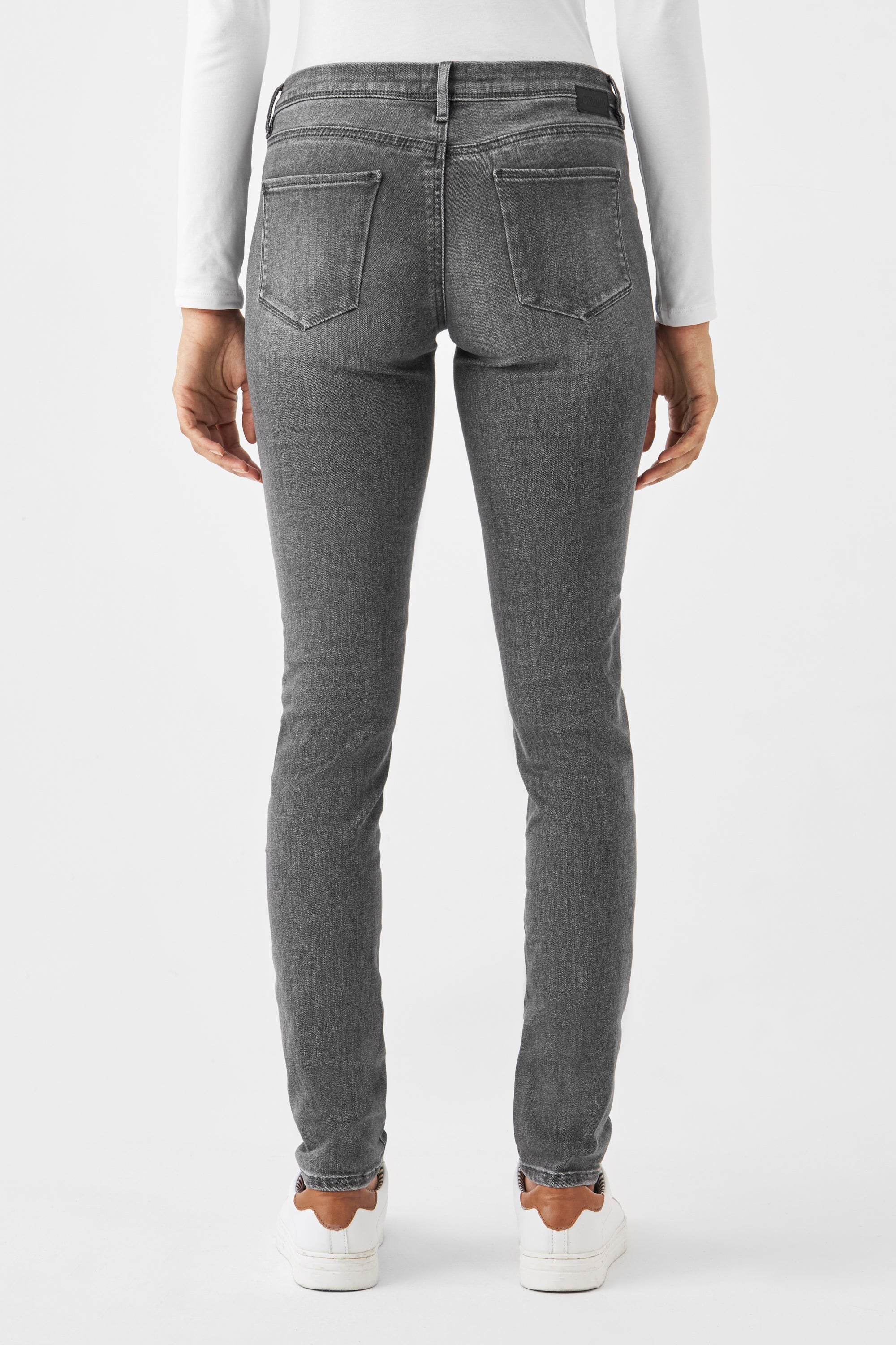 Grey jeans MID SUN Slim basic made of organic cotton by Dawn Denim