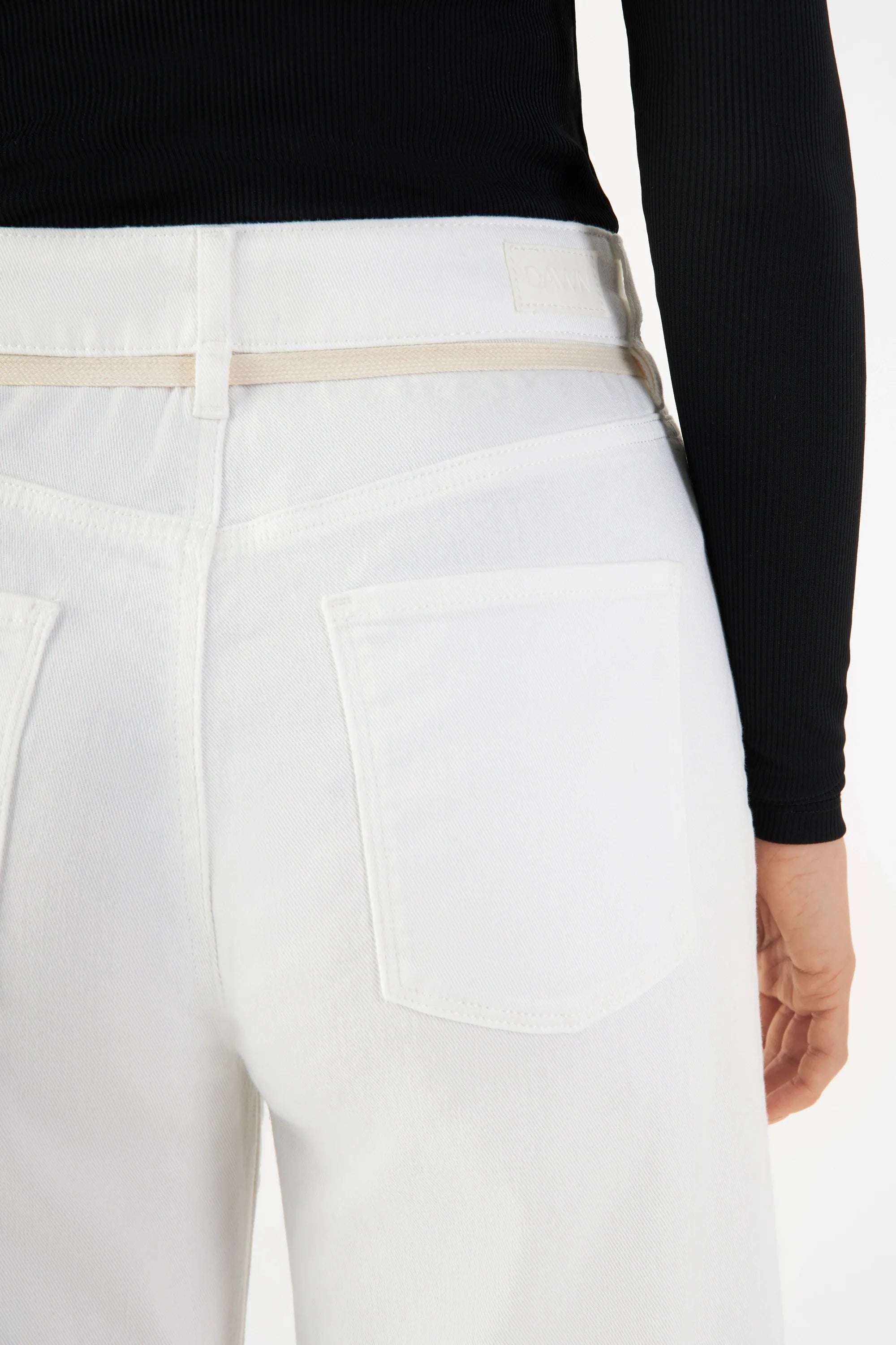 Weisse kurze Soft-Jeans DEW French Pocket aus Bio-Baumwolle von Dawn Denim