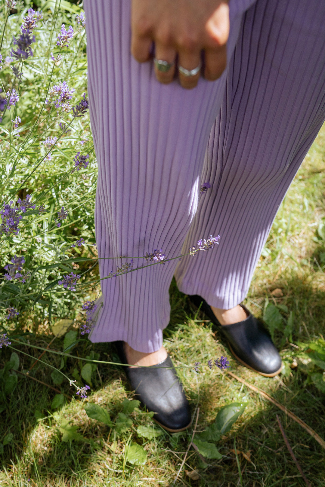 Purple organic cotton trousers from Rotholz