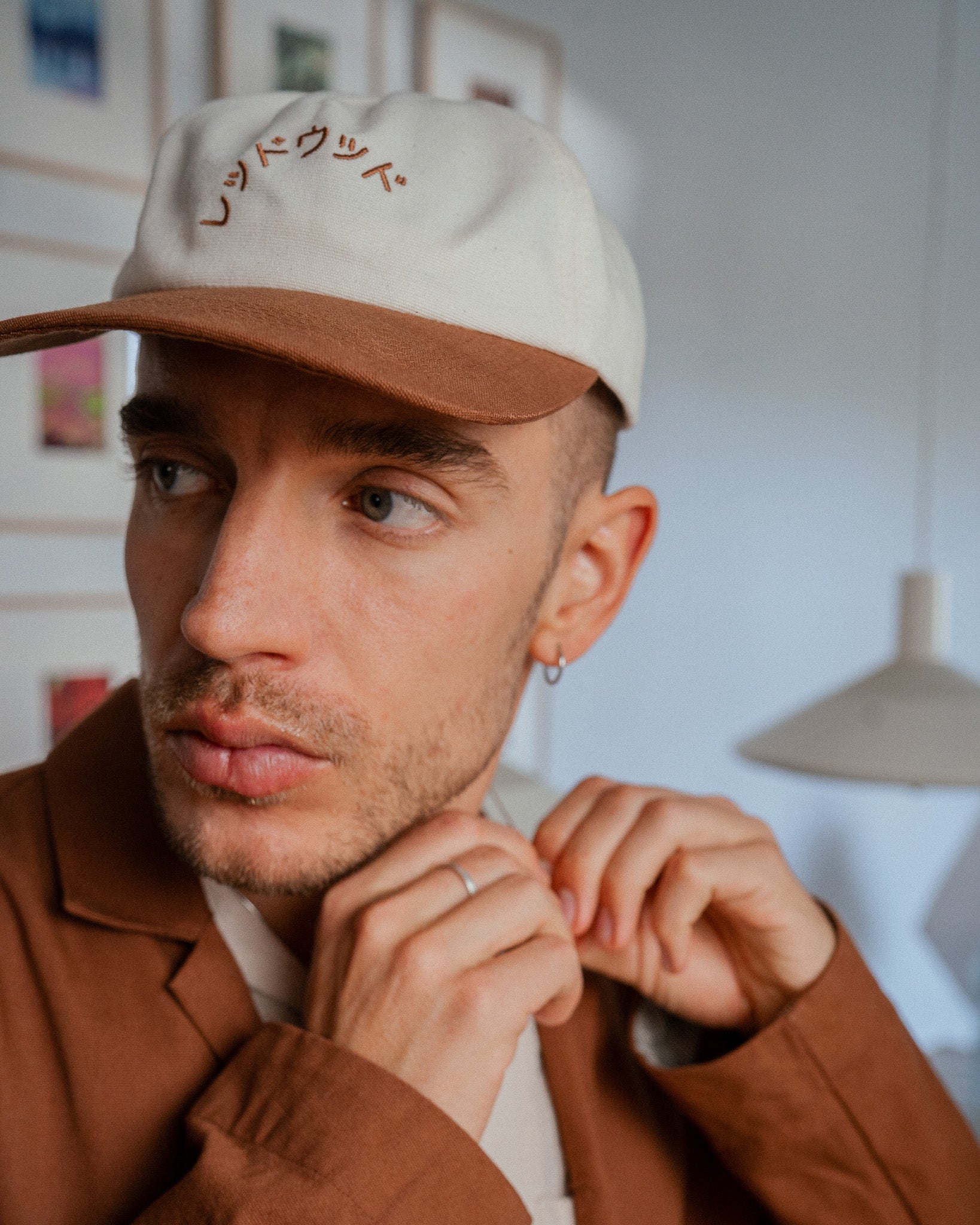 Casquette beige souple en coton bio avec logo Reddouddo par Rotholz