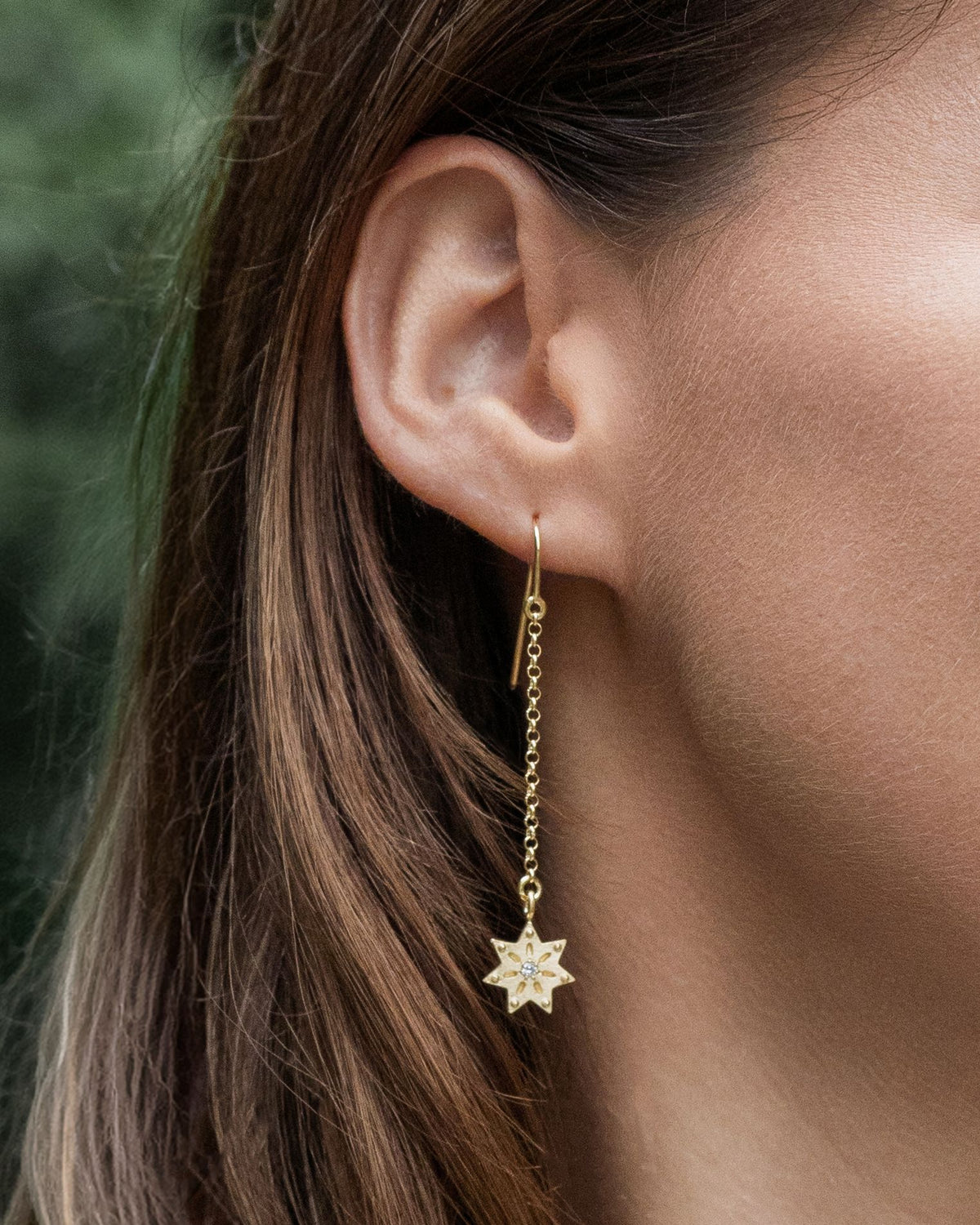 STAR*ina Lange Ohrringe mit Zirkonia von V Design Lab