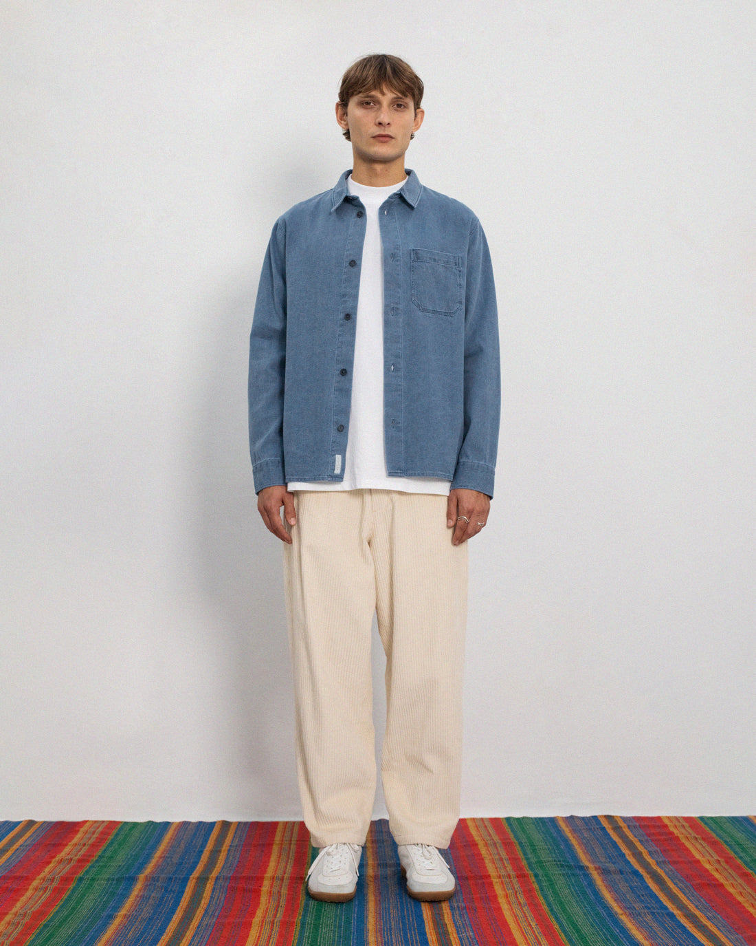 Blaues Denim-Hemd aus recycelter Baumwolle von Rotholz
