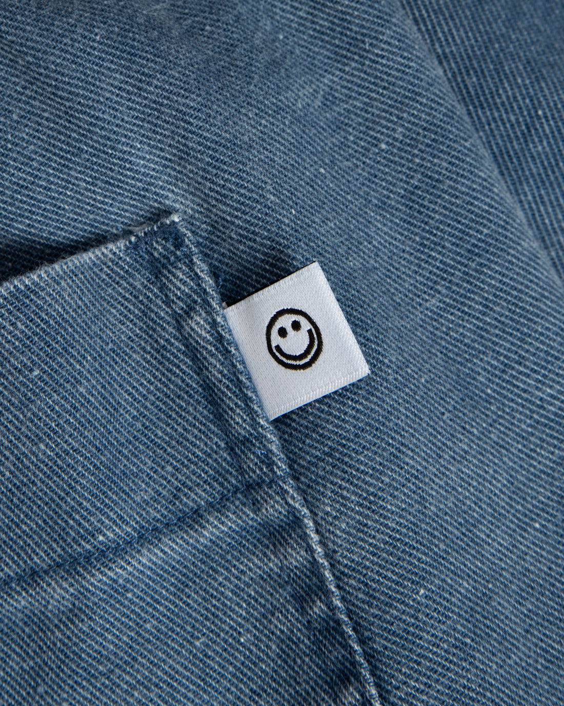 Blaue Denim Hose aus recycelter Baumwolle von Rotholz