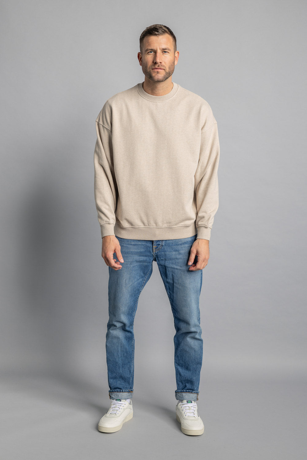 Beige oversized sweater made from 100% organic cotton by Dirts