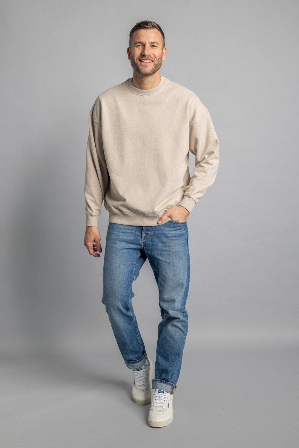 Beige oversized sweater made from 100% organic cotton by Dirts