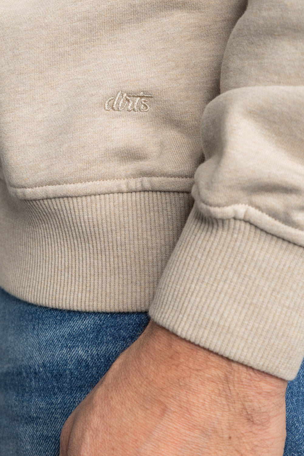 Beige oversized sweater made from 100% organic cotton by Dirts