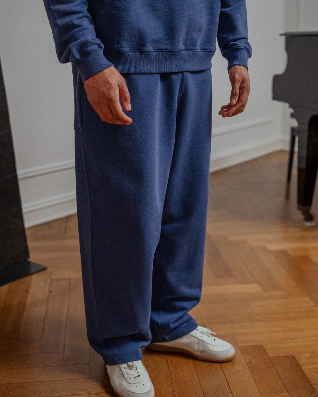 Blaue Sweathose aus100% Bio-Baumwolle von Rotholz
