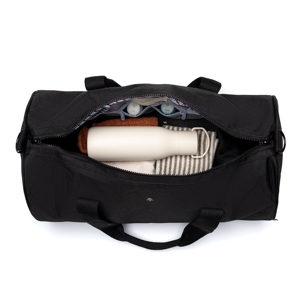 Schwarze Tasche Everyday aus recycelten PET-Flaschen von Lefrik