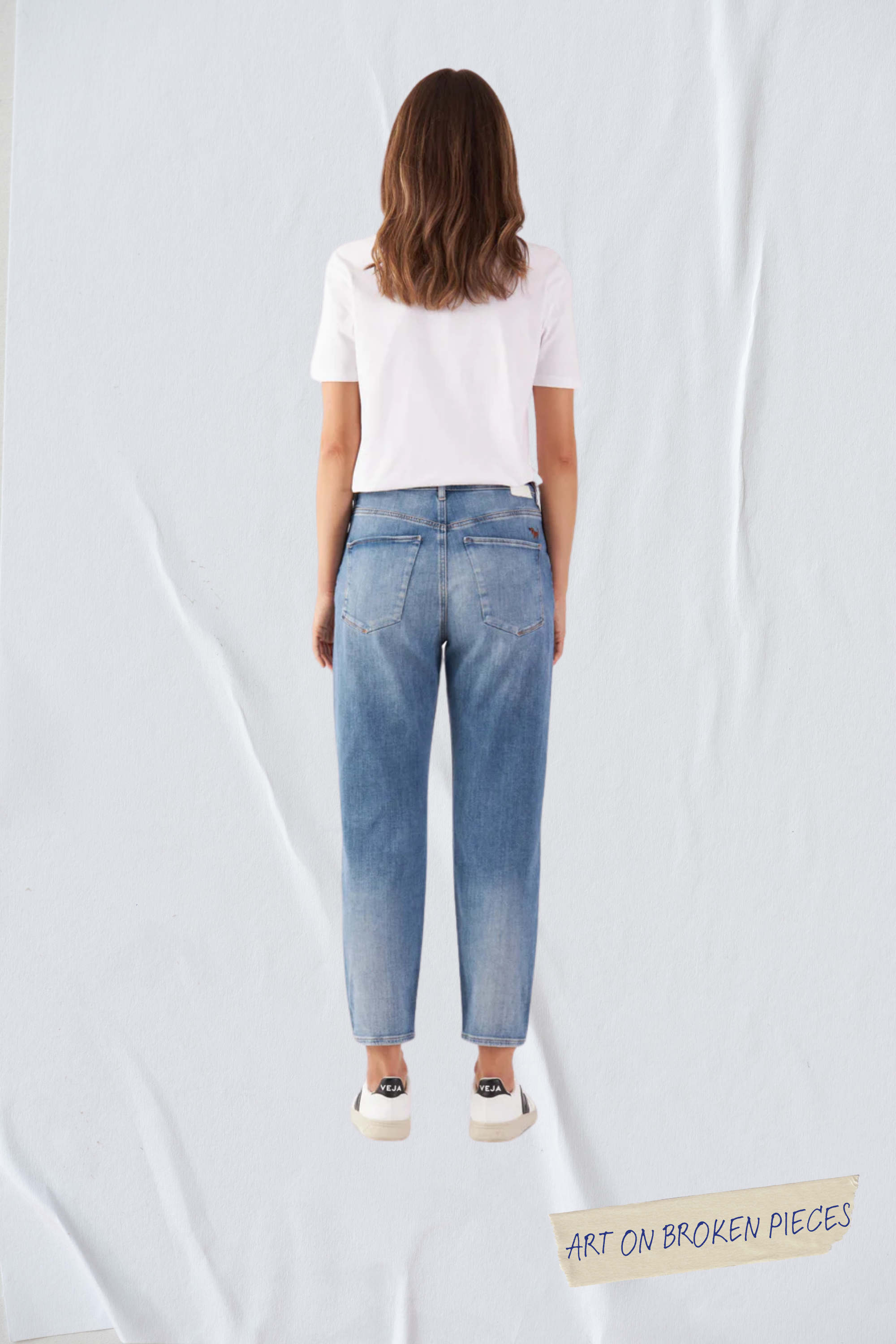 Light blue STARDUST O-Shape jeans made from organic cotton by Dawn Denim