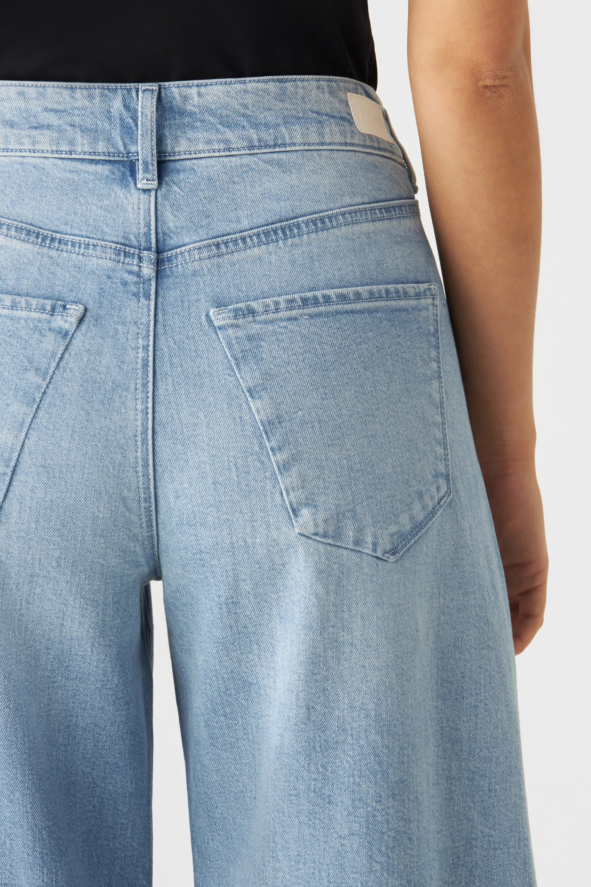 Light blue ASH Barrel Leg jeans made from organic cotton by Dawn Denim