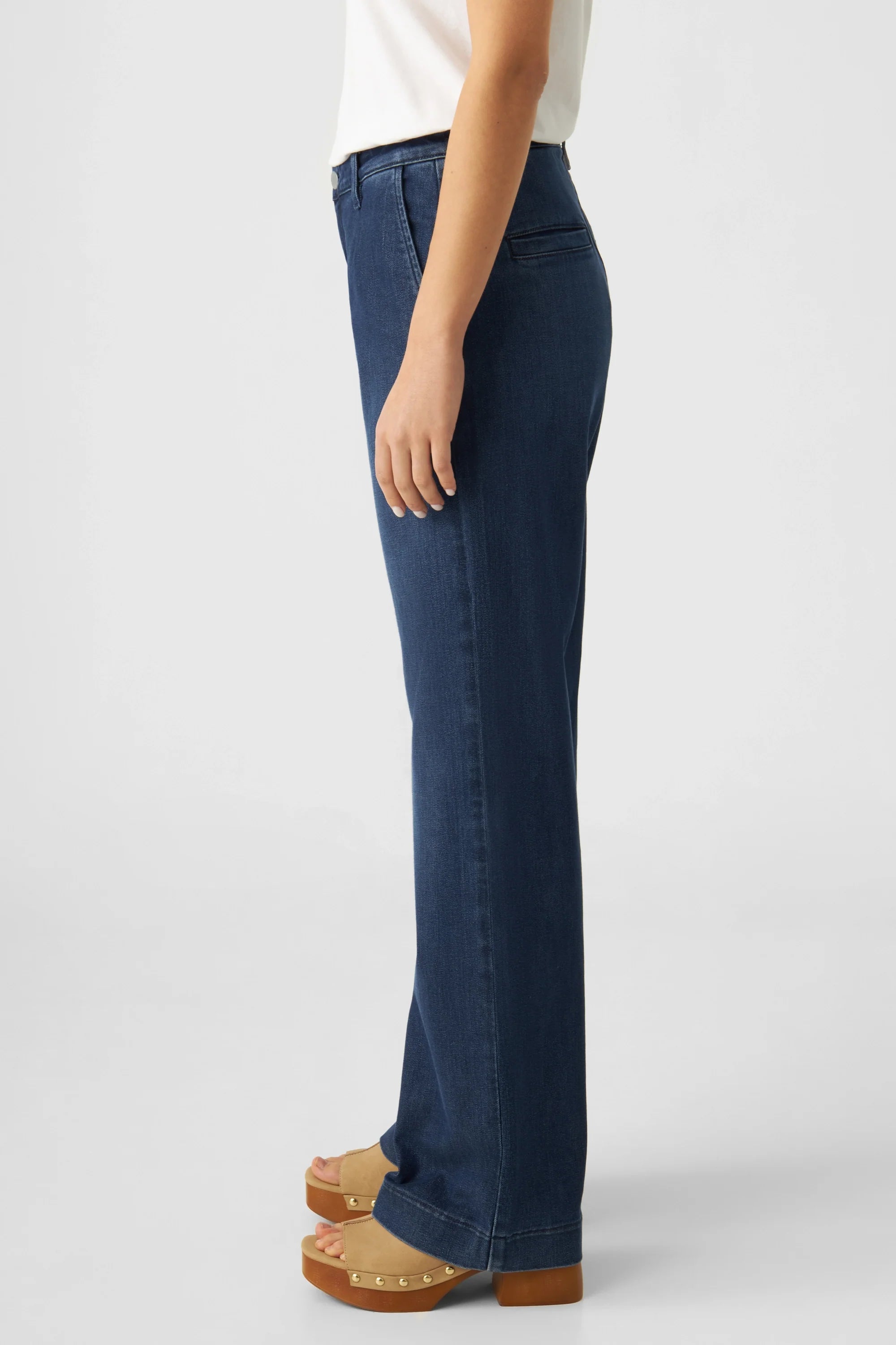Dark blue GLOW Flared jeans made of Tencel by Dawn Denim