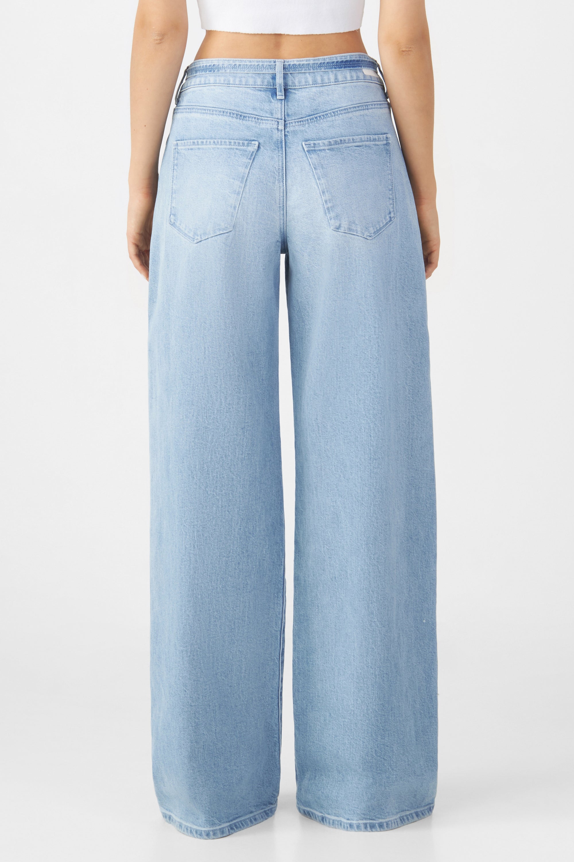Light blue SUNNY Wide Leg jeans made from organic cotton by Dawn Denim