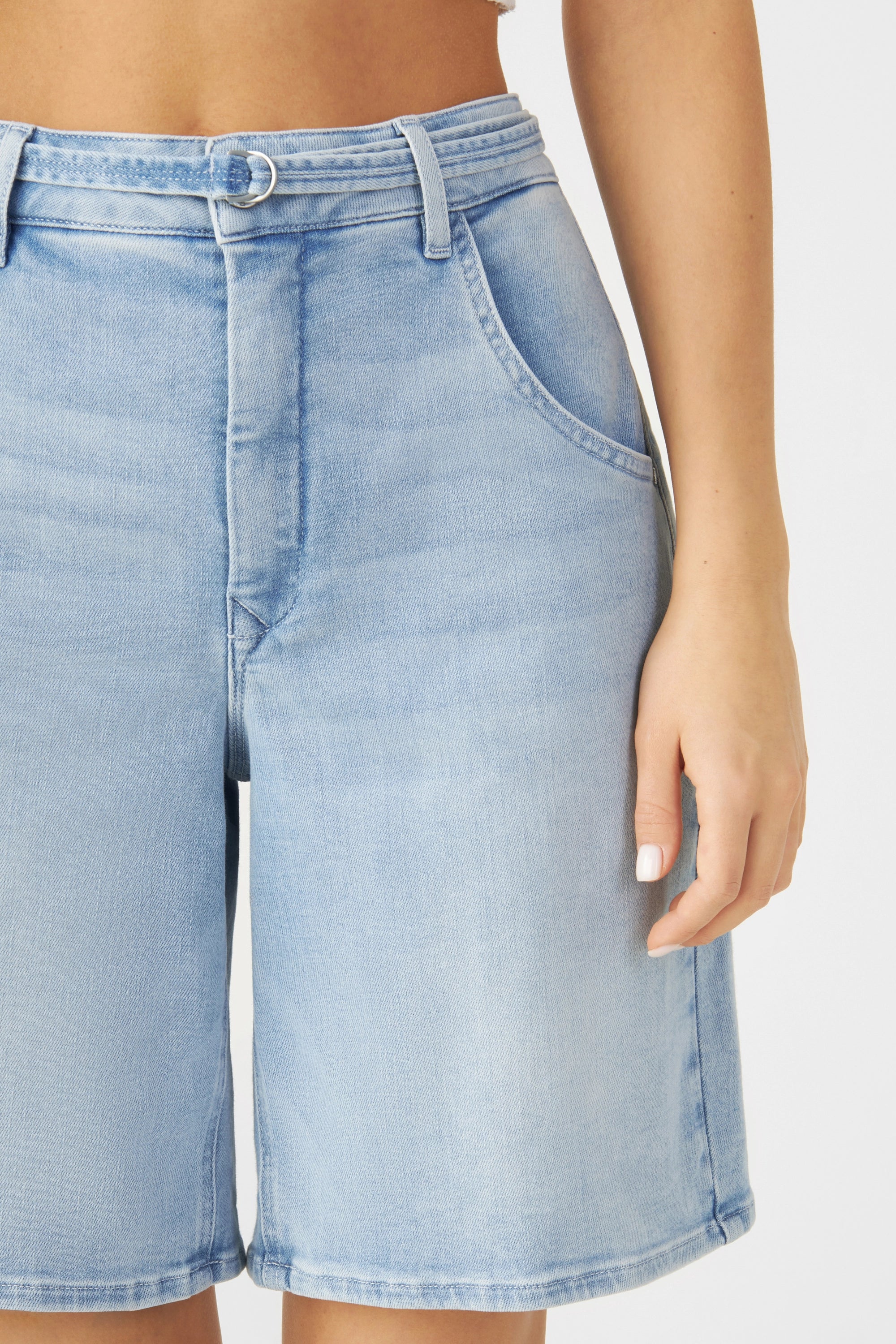 Light blue denim shorts BLINKY made of organic cotton by Dawn Denim