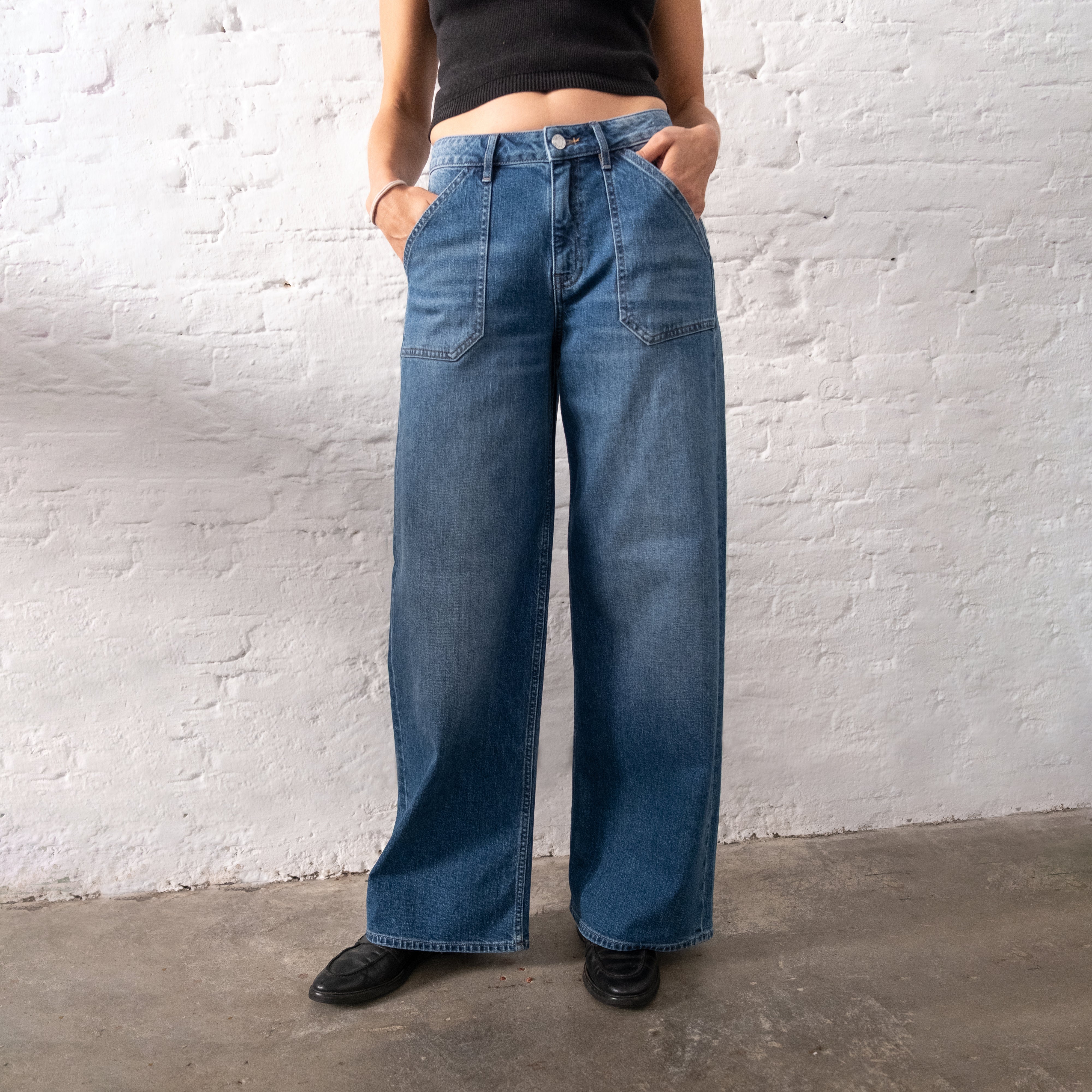 Hellblaue Jeans Sunny Wide Worker aus Bio-Baumwolle von Dawn Denim