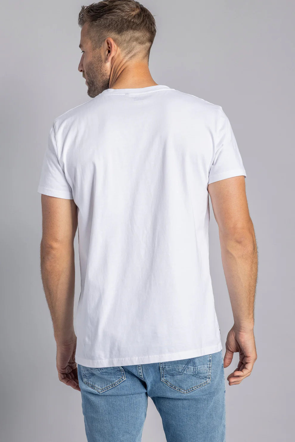 3er-Pack Premium Blank T-Shirt SLIM in weiss aus Bio Baumwolle von DIRTS