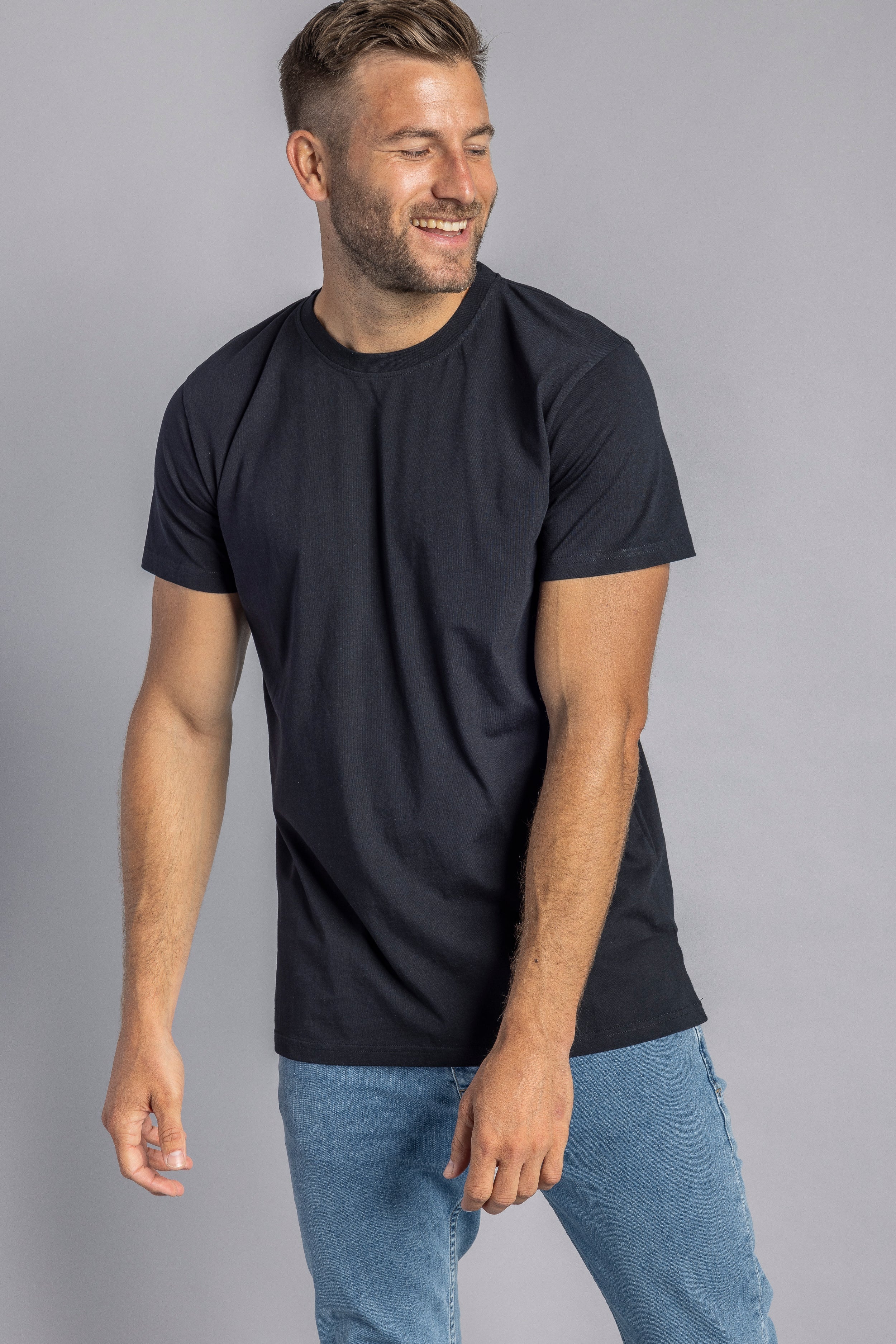 Premium Blank T-Shirt SLIM made of organic cotton by Dirts