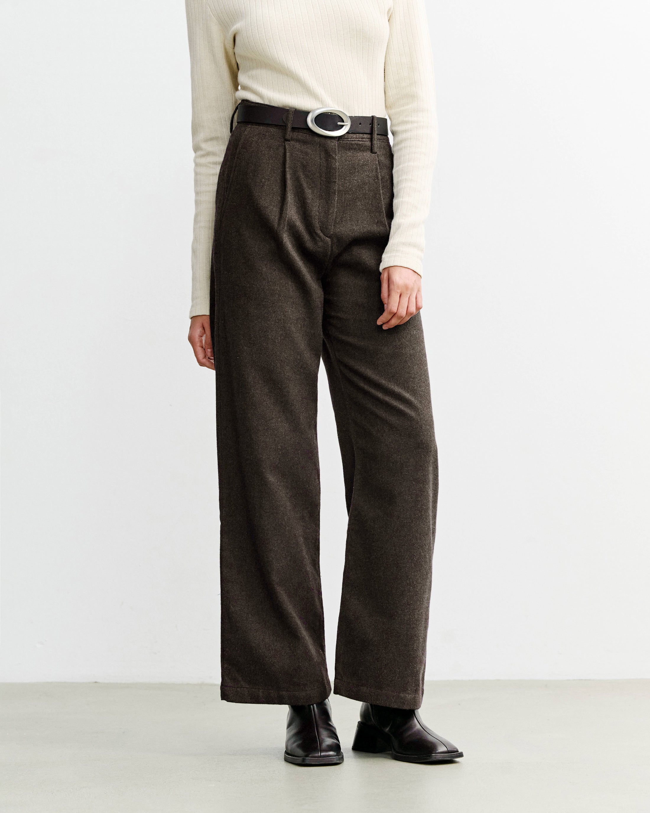 Braune Flanellhose Hight-Waist aus 100% Bio-Baumwolle von Rotholz