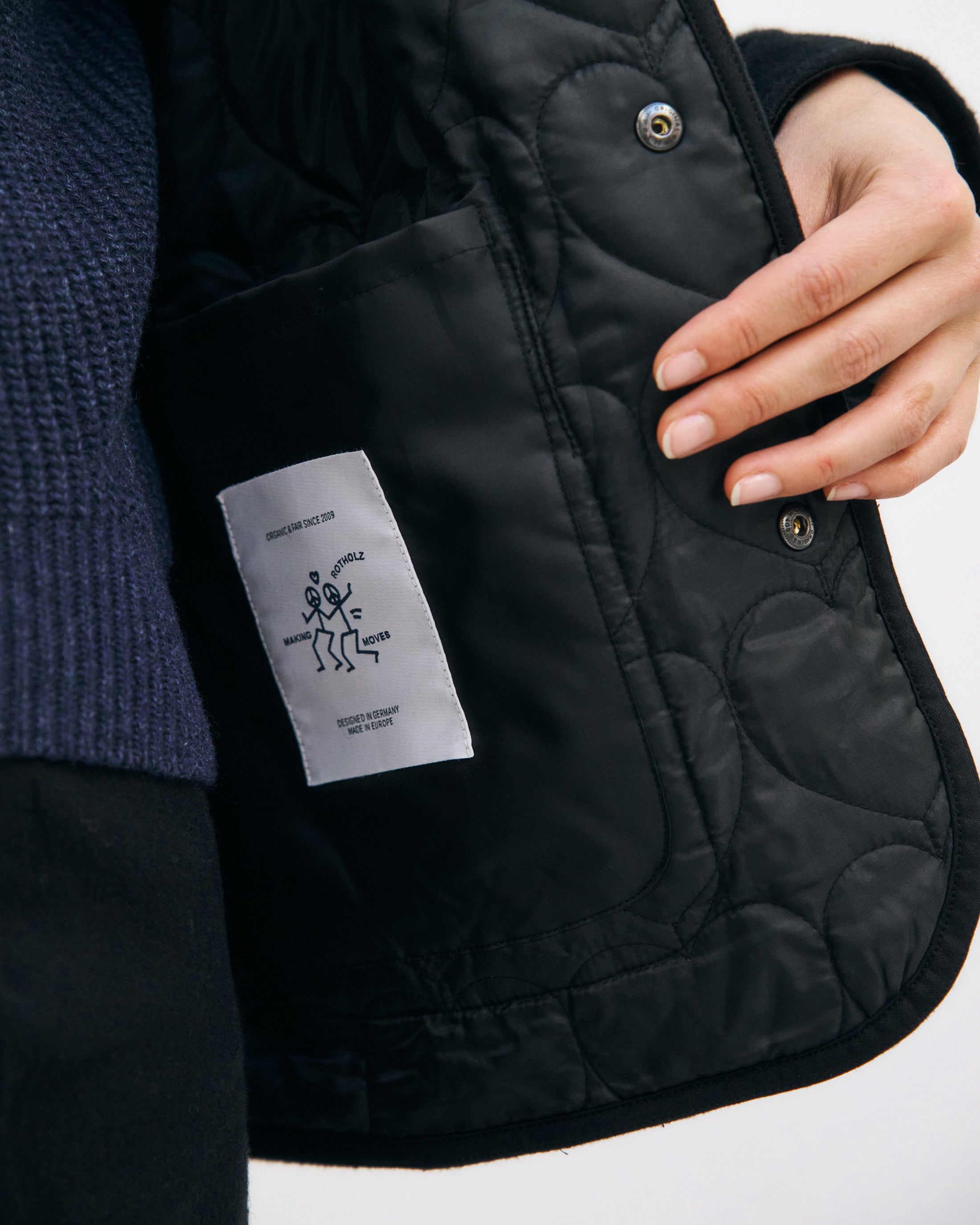 Flanell Steppjacke aus Bio Baumwolle in Schwarz von Rotholz