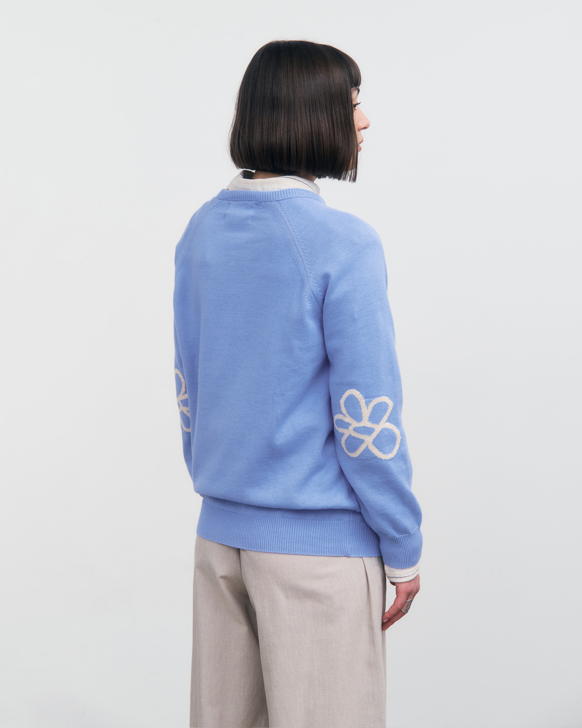 Blauer Strickpullover Flower aus 100% Bio-Baumwolle von Rotholz