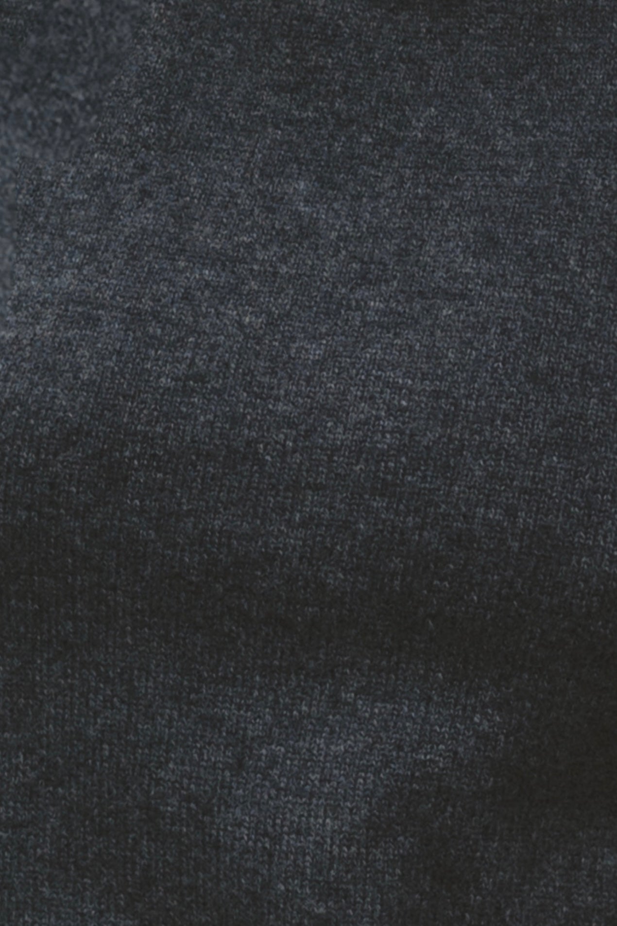 MOCK NECK SWEATER - DARK GREY aus recycled Cashmere von Pura Clothing