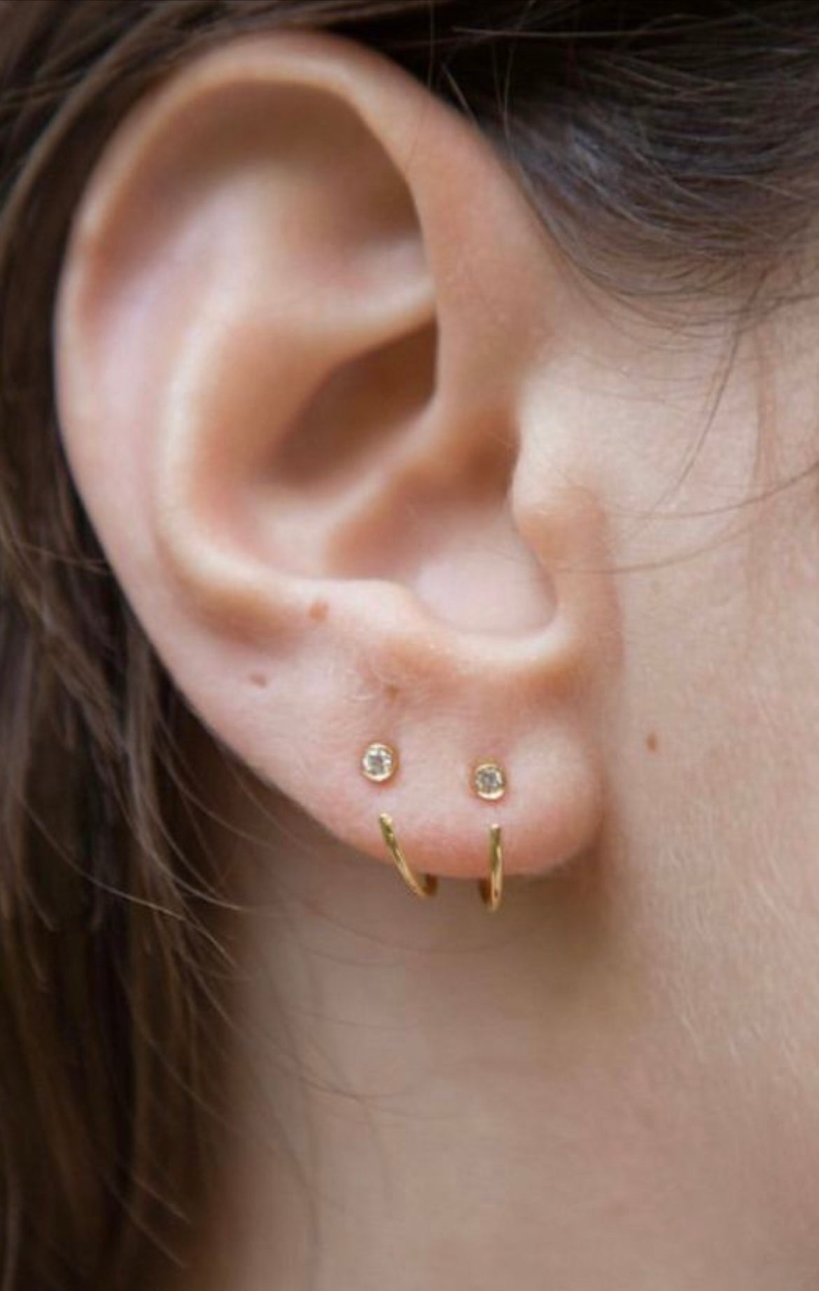 Zirconia ESSENTIALS earrings in gold by V Design Lab