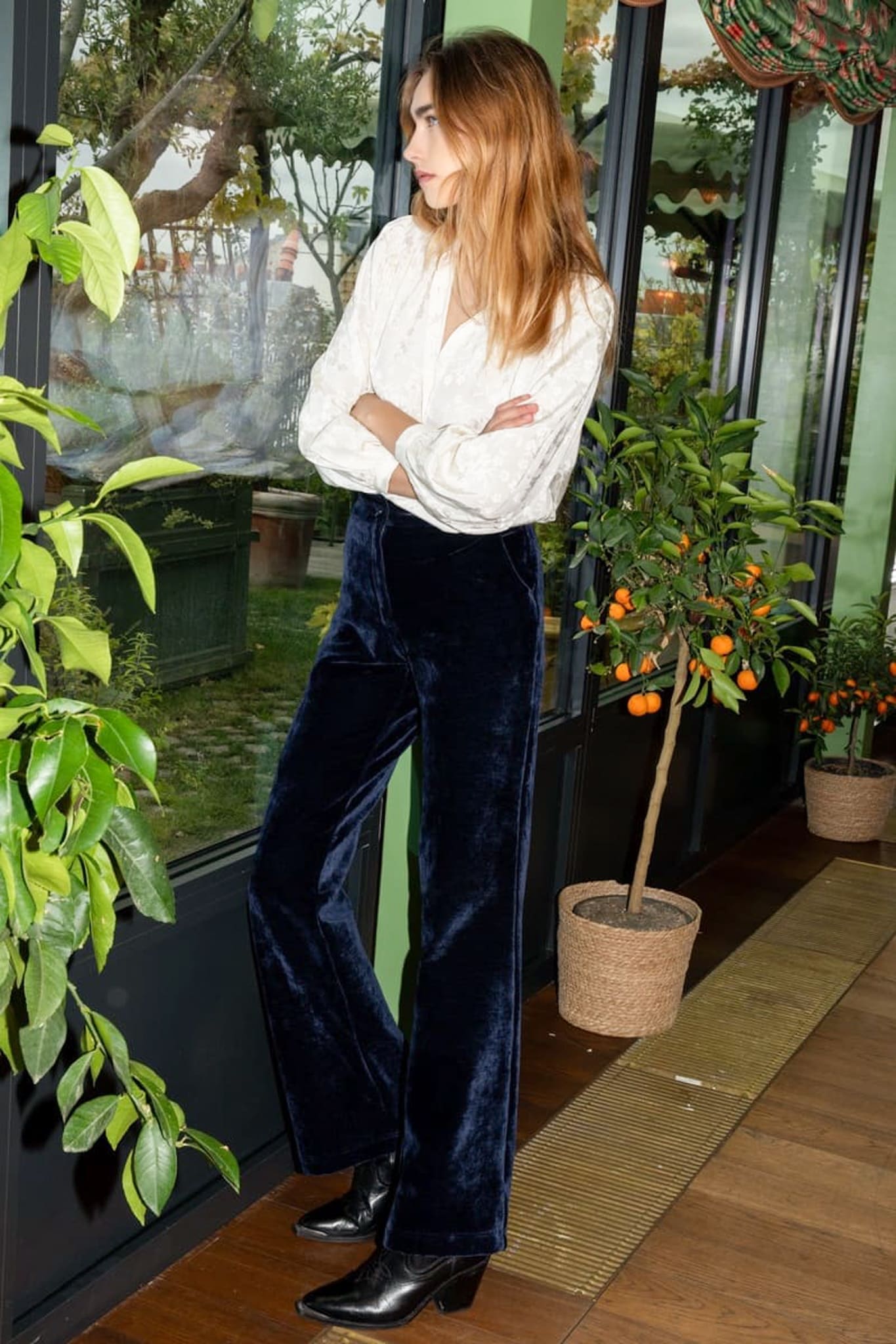 Blaue Hose Laurier aus Modal von Avani