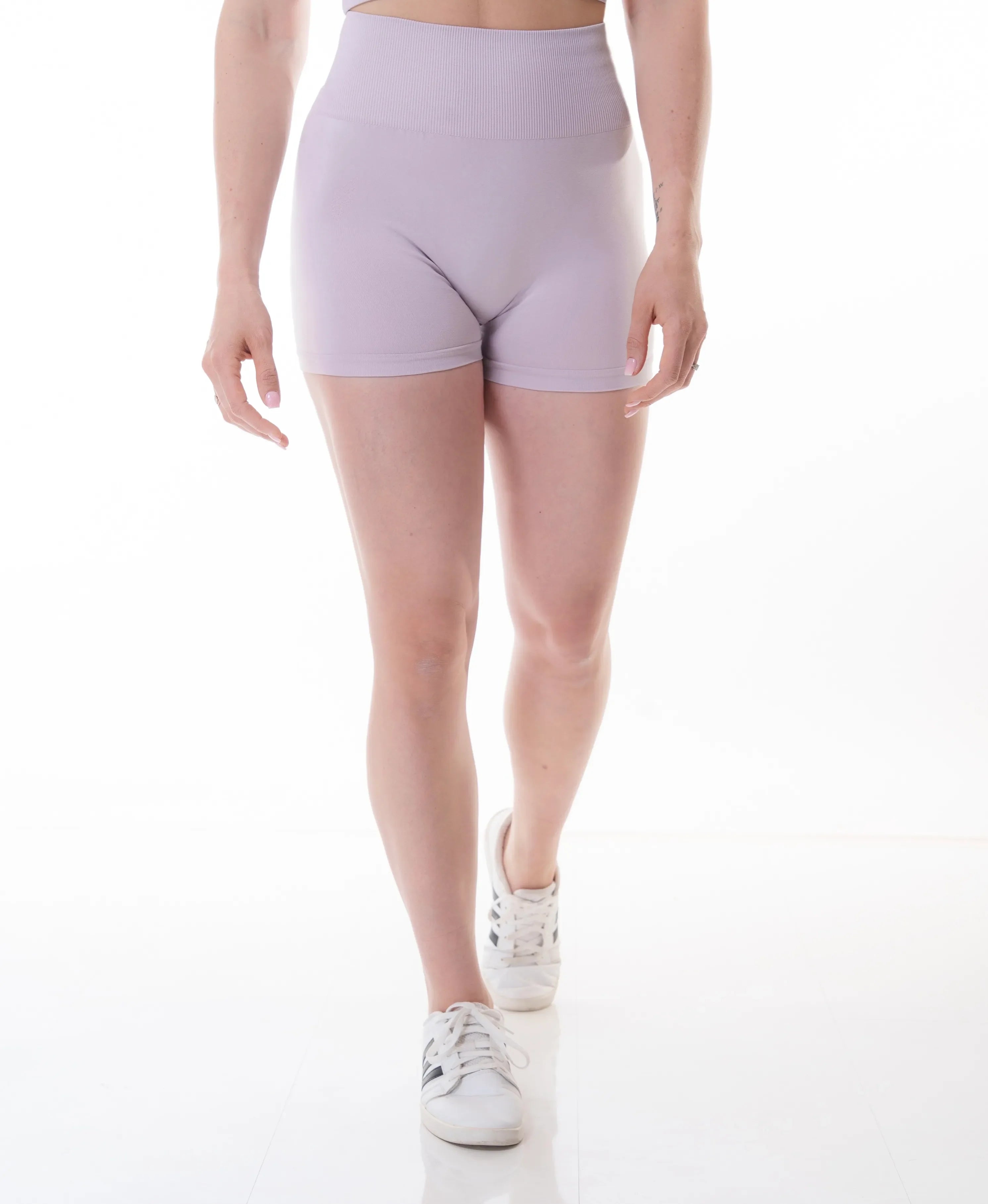 Zeyla Seamless Booty Shorts in recycled polyester by Nivays