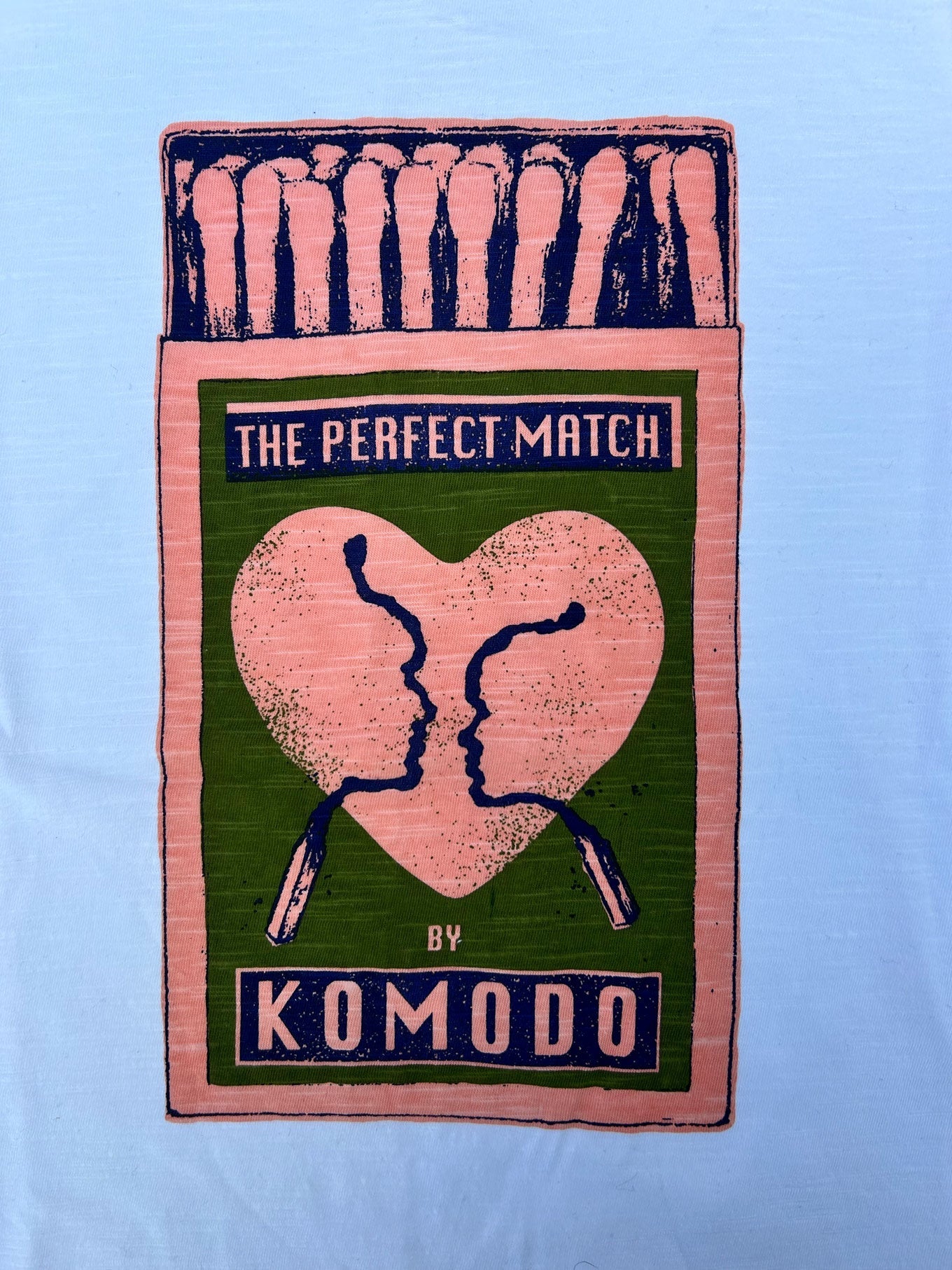 Weisses T-Shirt MATCHMAKING aus 100% Bio-Baumwolle von Komodo