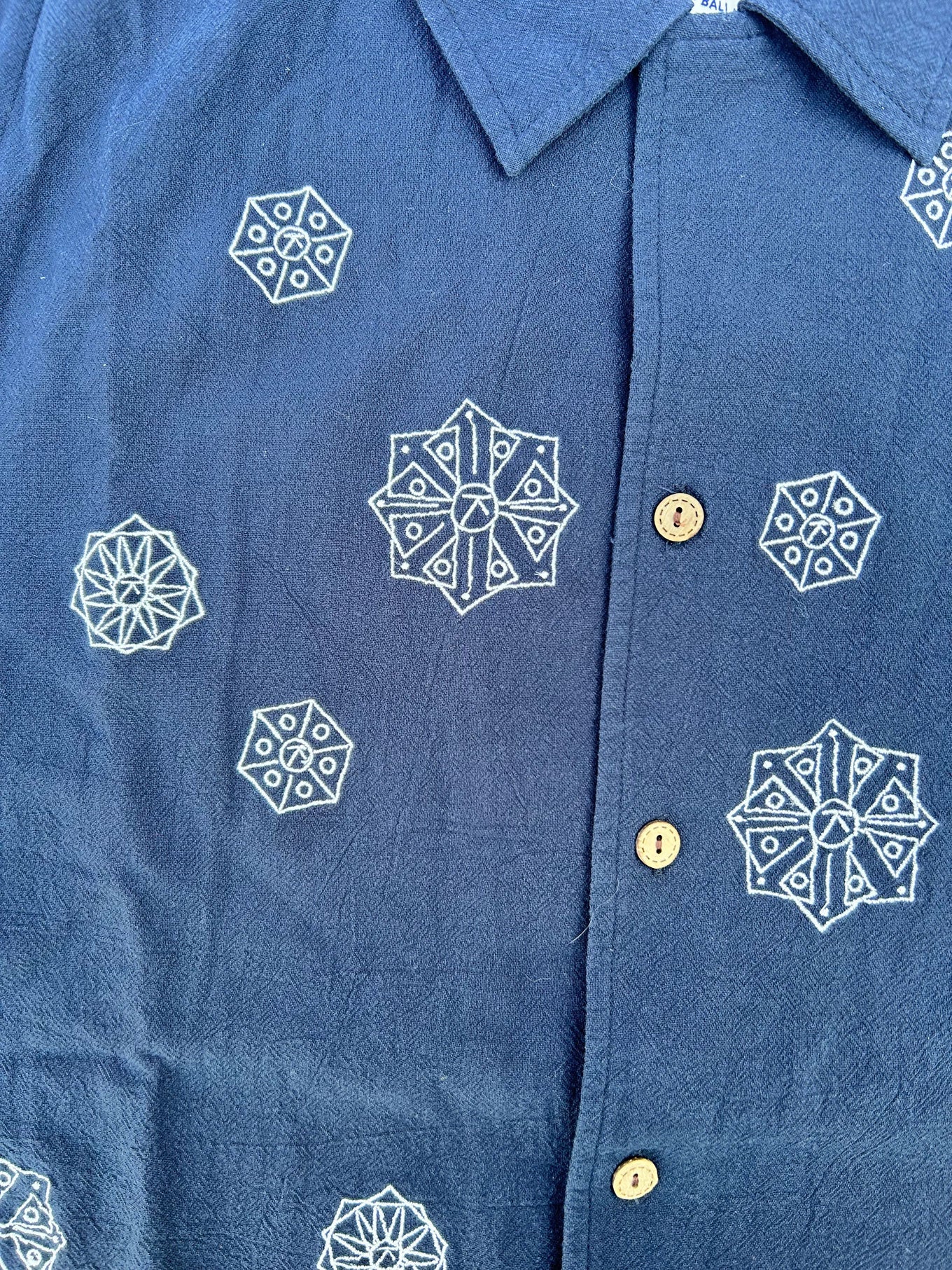 Blaues Hemd Spindrift Embroidery aus 100% Baumwolle von Komodo