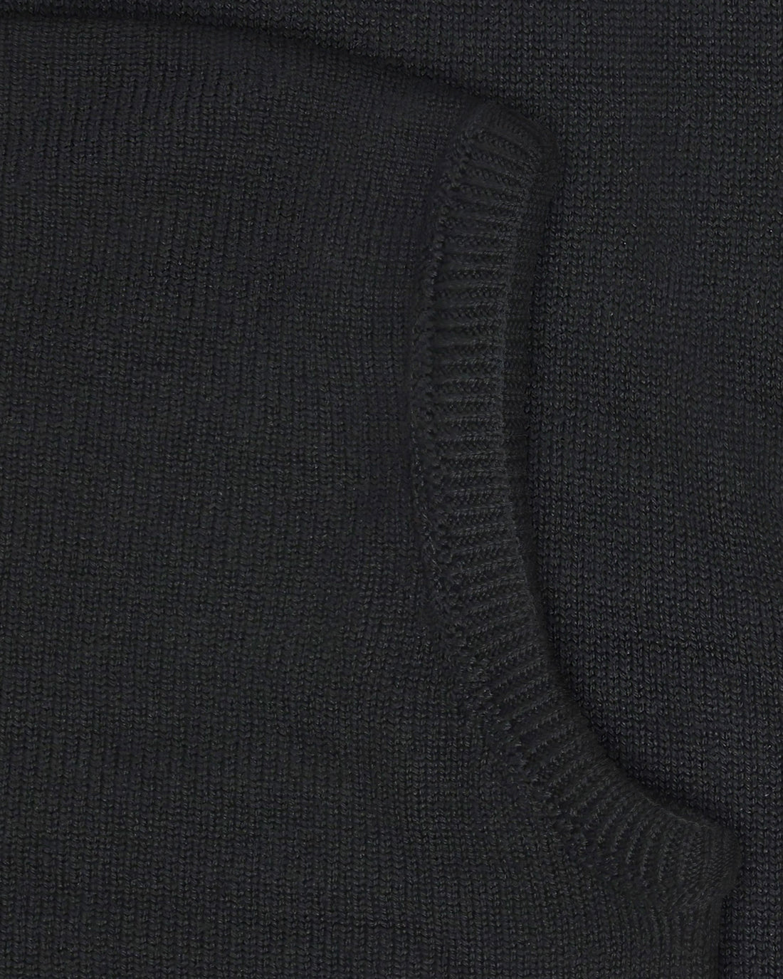 Schwarzer Balaclava aus Merinowolle von Rotholz
