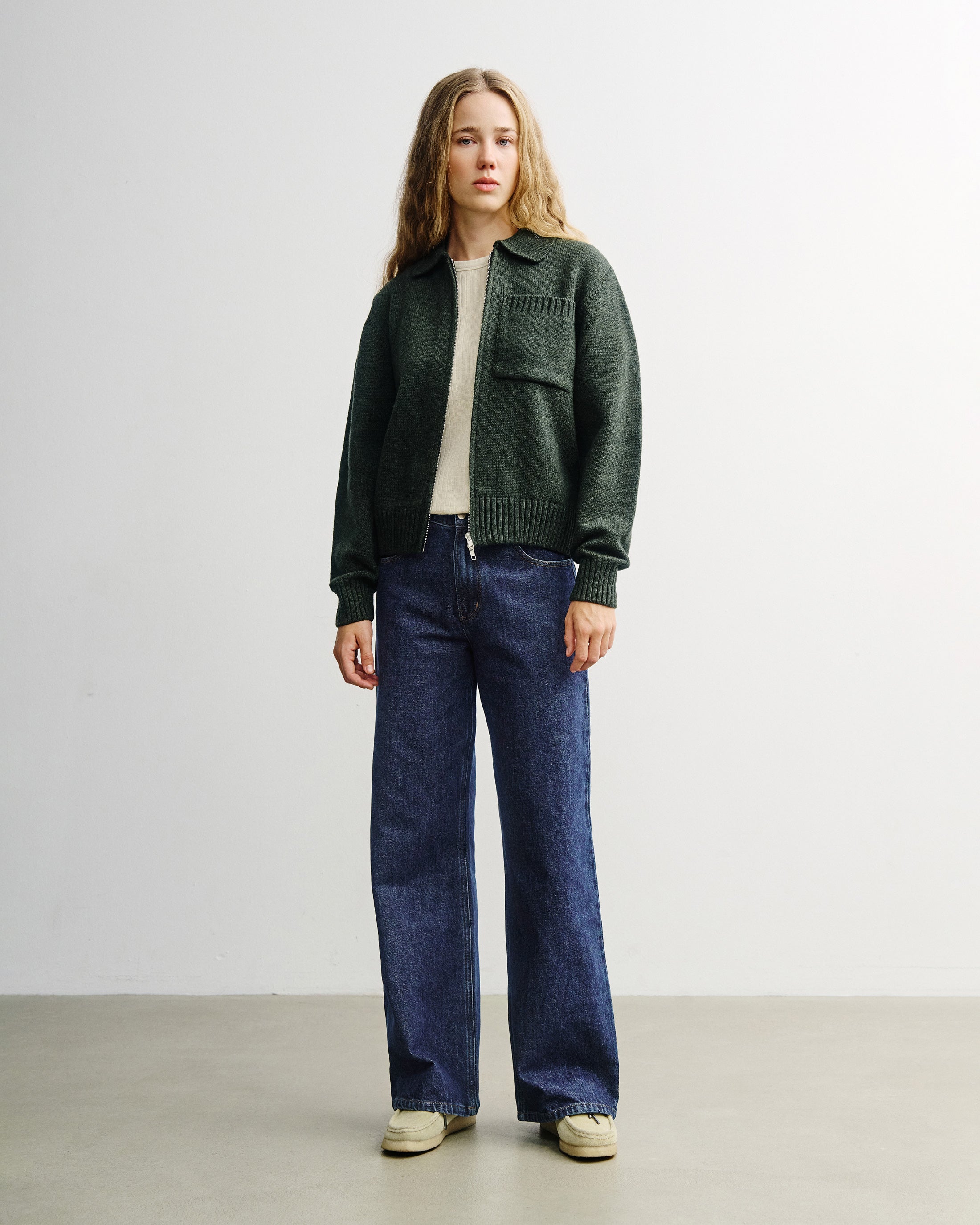 Grün Melierte Strickjacke Polo aus recycelter Wolle von Rotholz