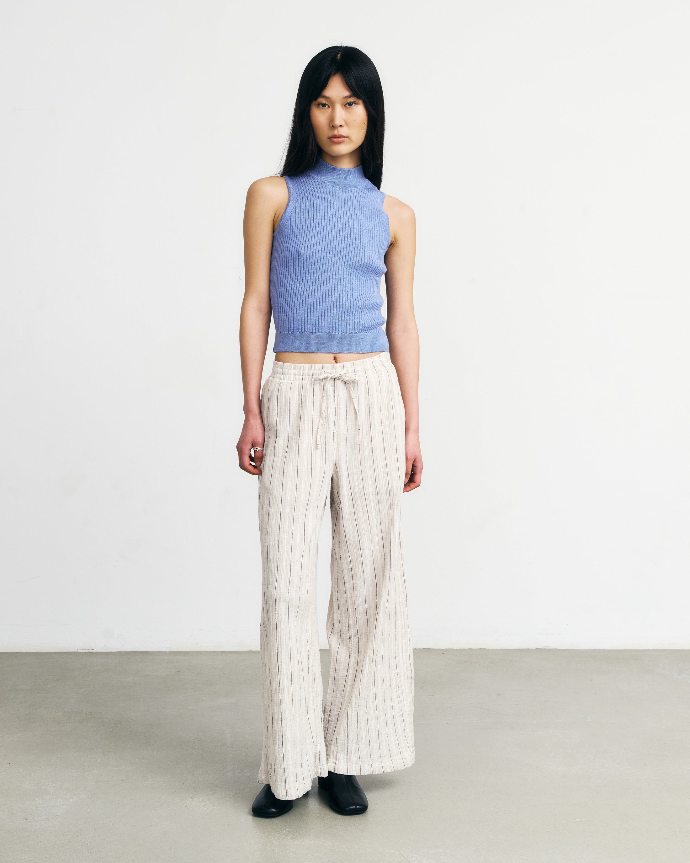 Débardeur en tricot bleu 100 % mérinos bio de Rotholz