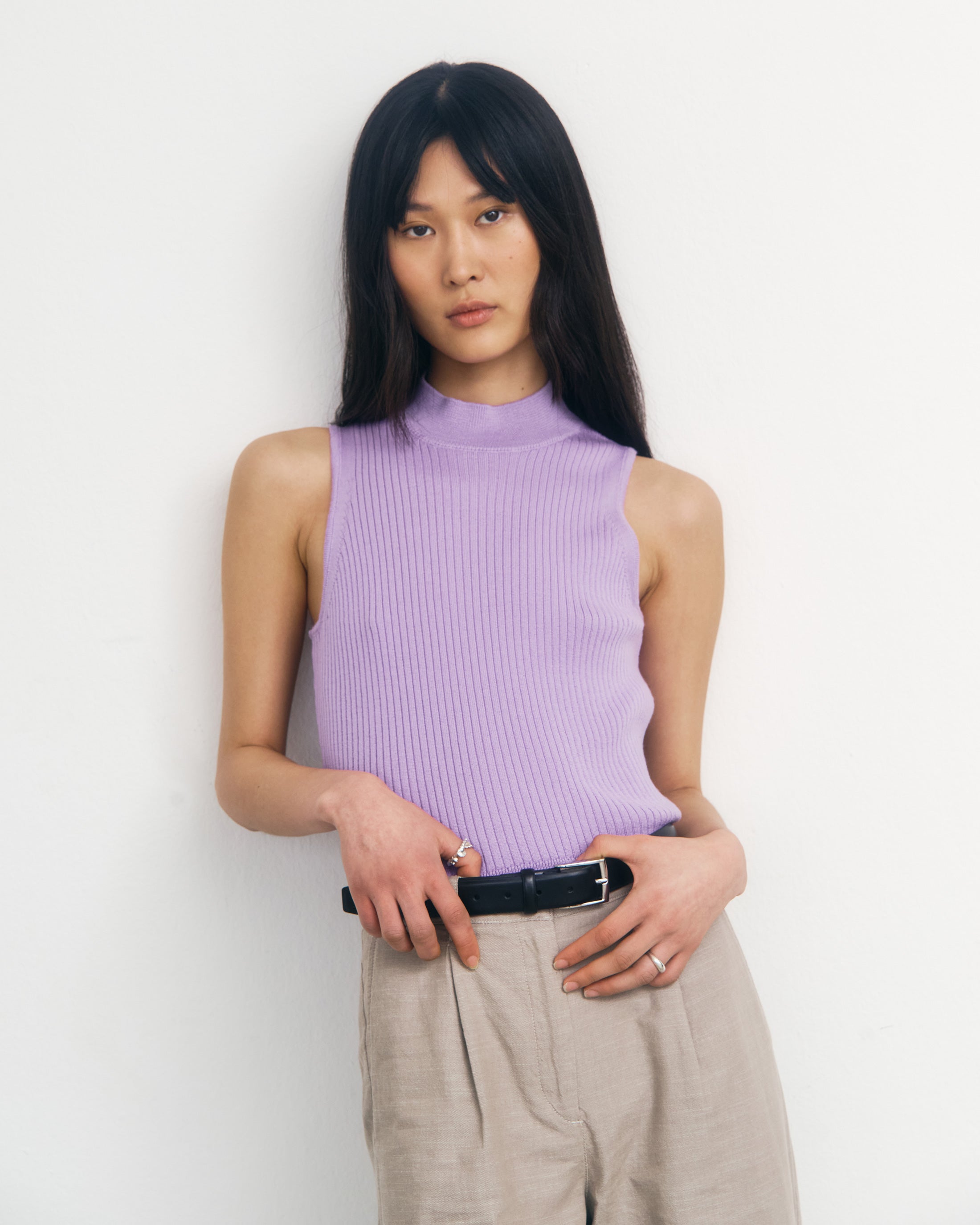 Débardeur tricoté lilas 100 % laine mérinos biologique de Rotholz