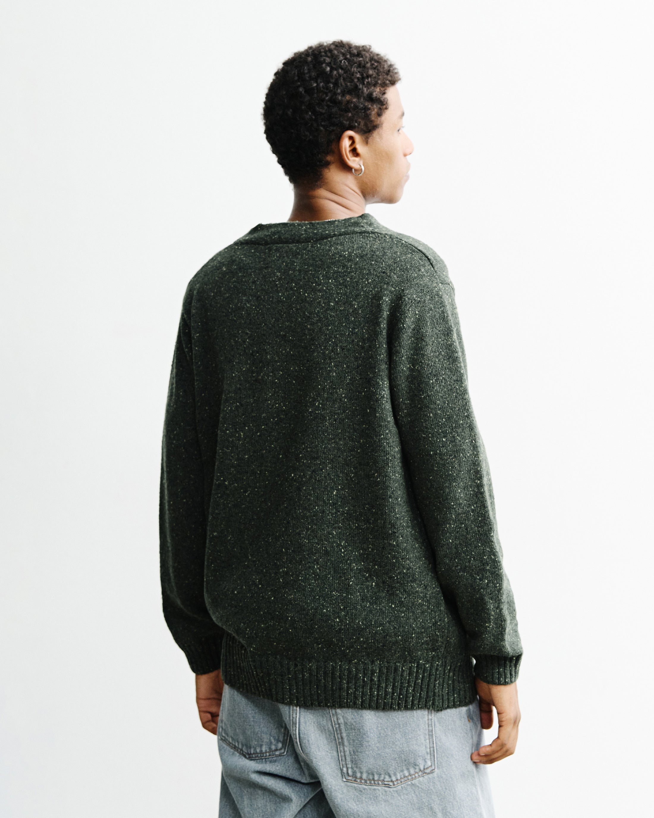 Grüne Strickjacke aus Merinowolle von Rotholz