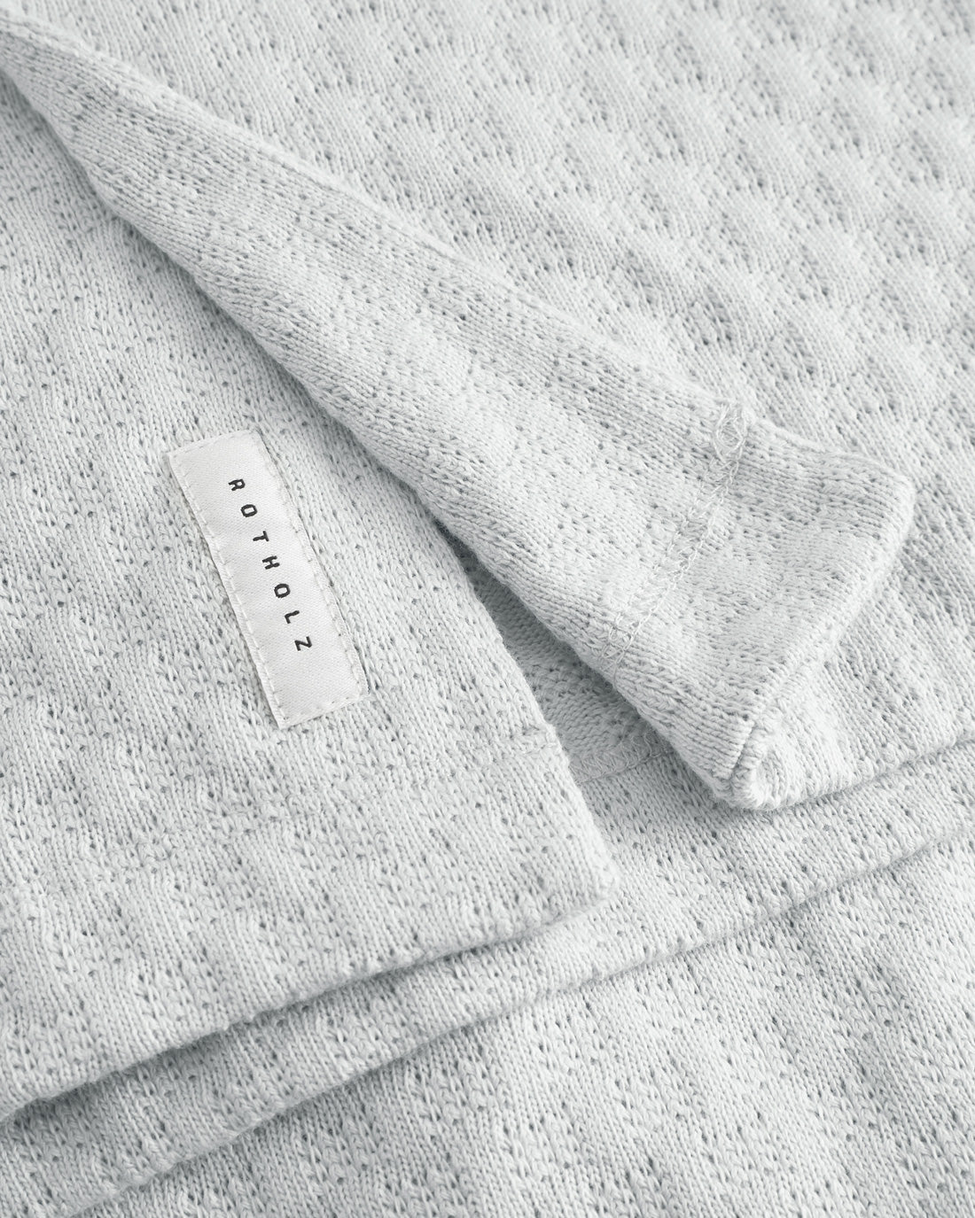 Grey bowling shirt made from 100% organic cotton by Rotholz