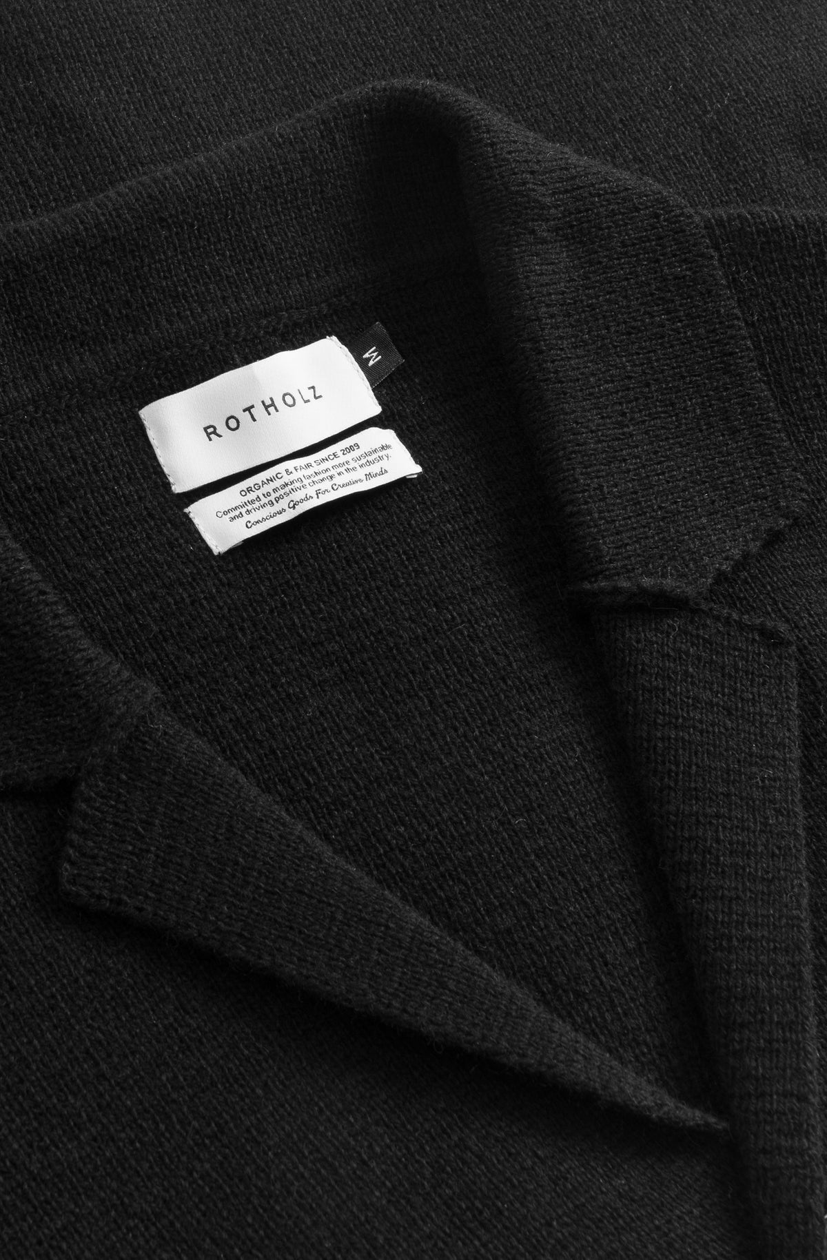 Strickjacke Recycelte Wolle - True Black von Rotholz