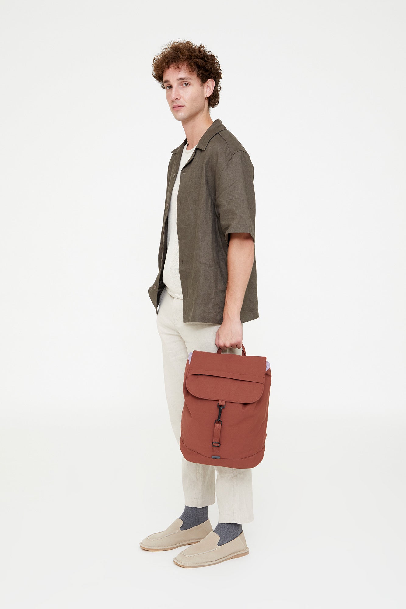 Roter Rucksack Scout Arles aus recycelten PET-Flaschen von Lefrik