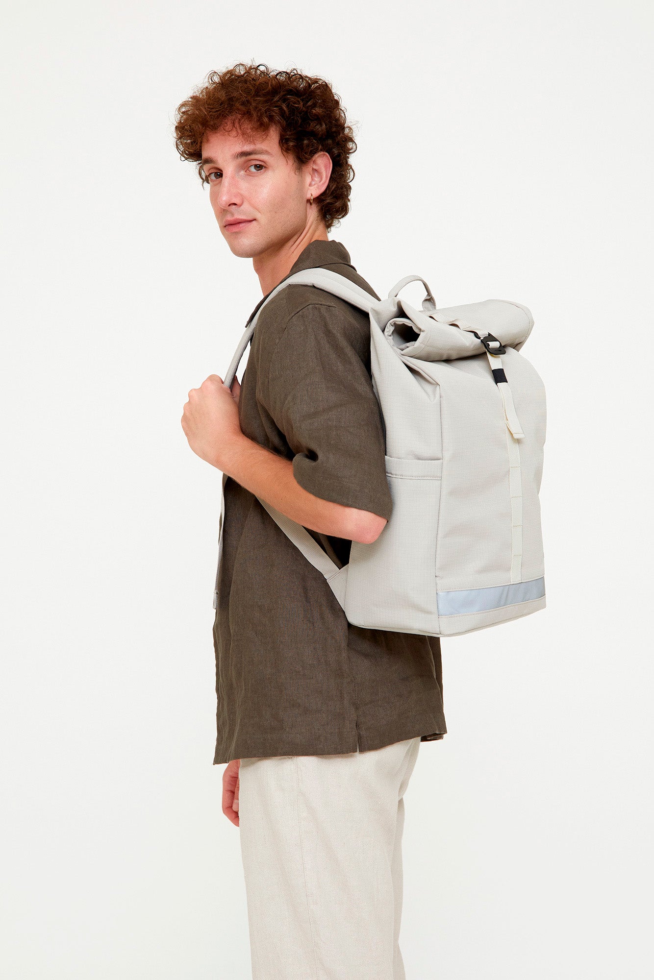 Weisser Rucksack Lars Roll Vandra aus recycelten PET-Flaschen von Lefrik