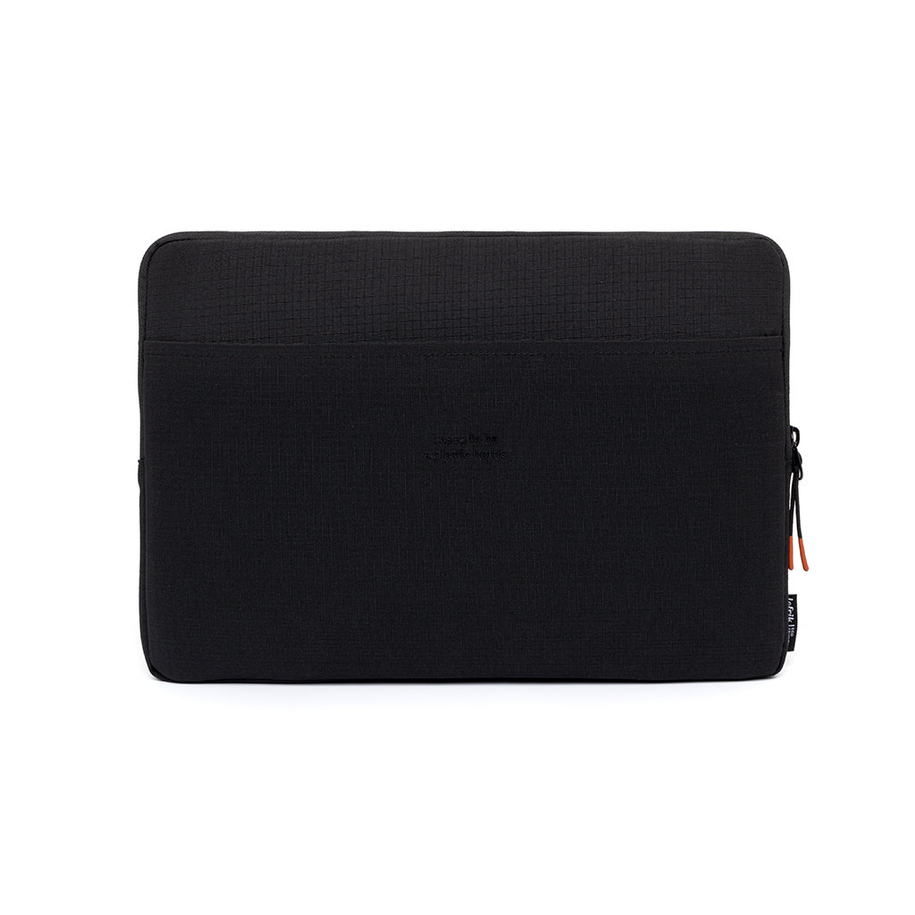 Black Capture Sage Vandra laptop bag made from recycled PET from Lefrik