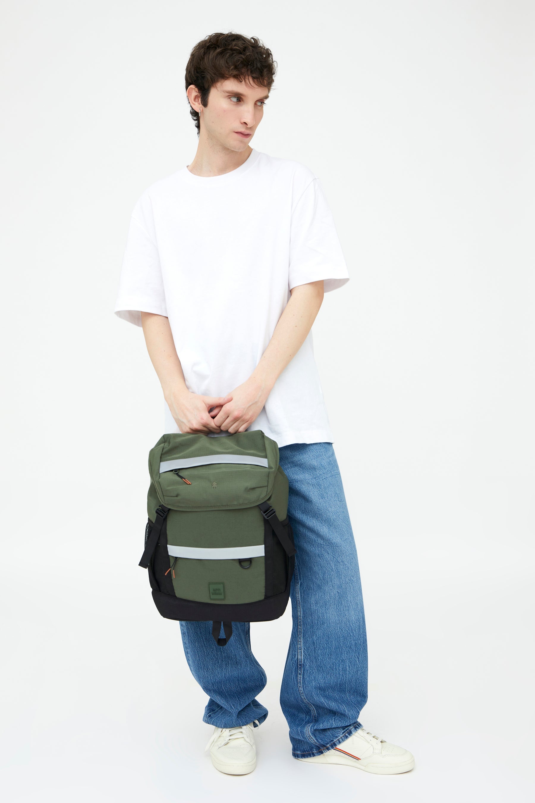 Grüner Rucksack Mountain Vandra aus recyceltem PET von Lefrik