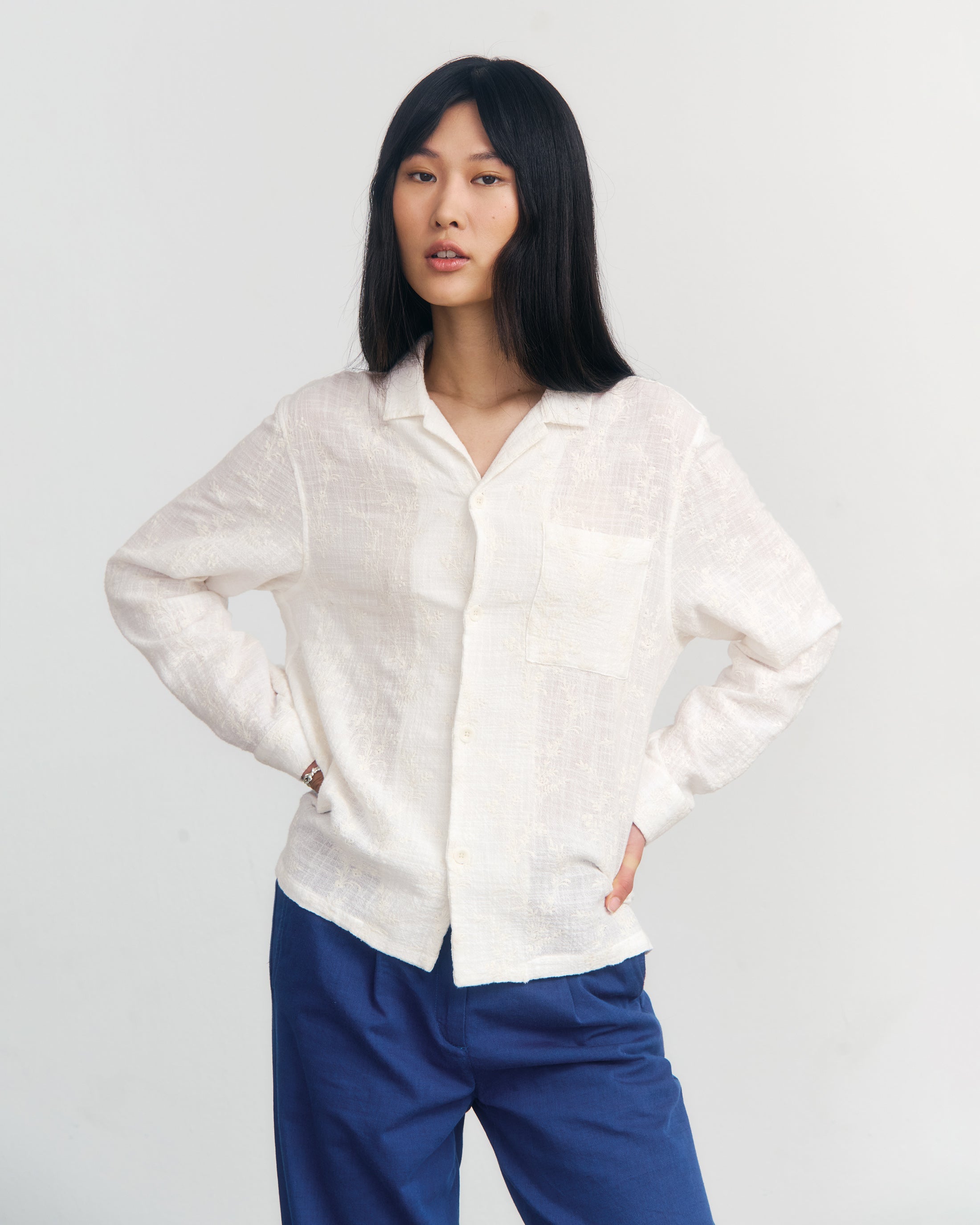 White embroidered organic cotton shirt from Rotholz