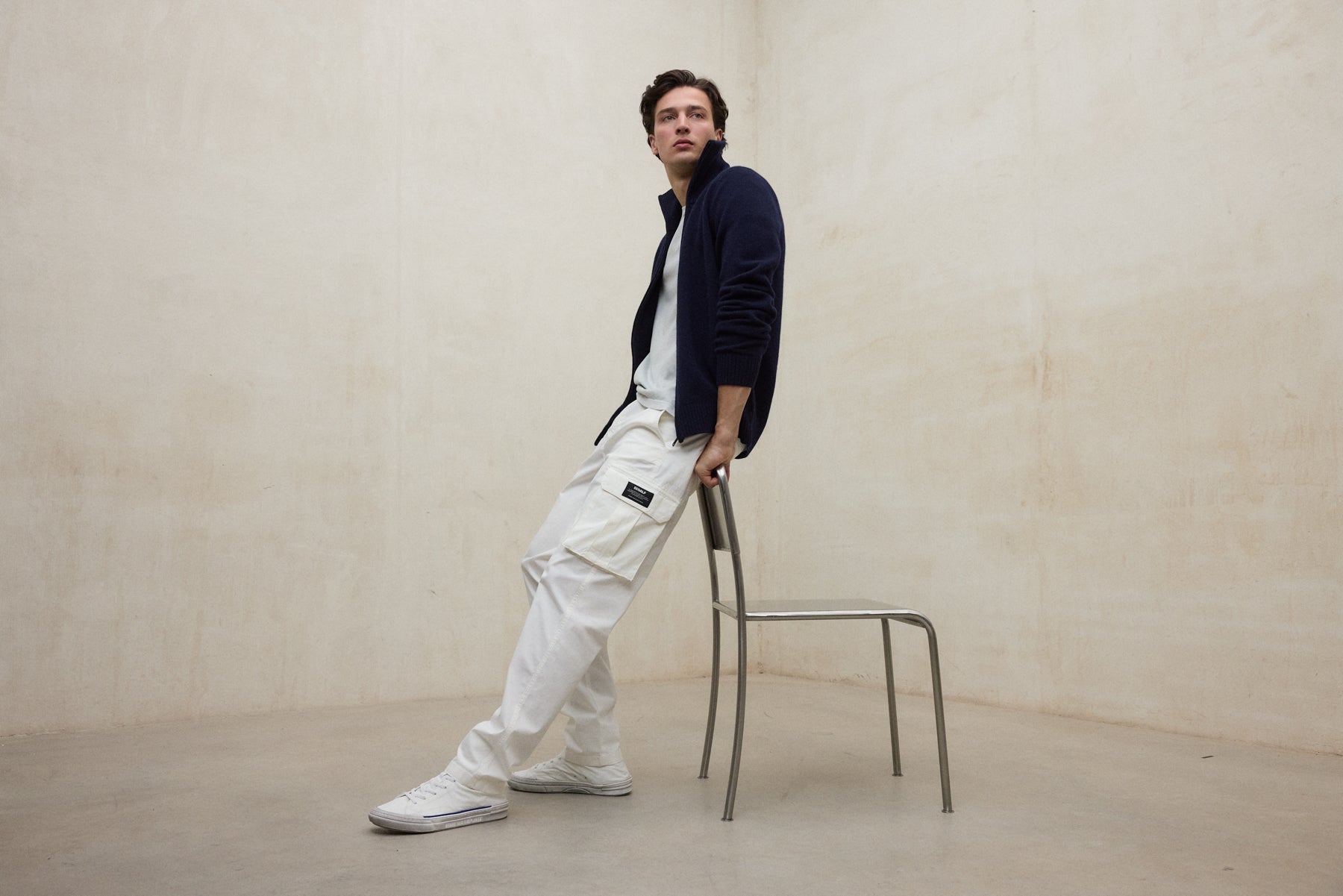 Strickzipperjacken aus 100% recyleter Wolle von ECOALF in dunkelblau