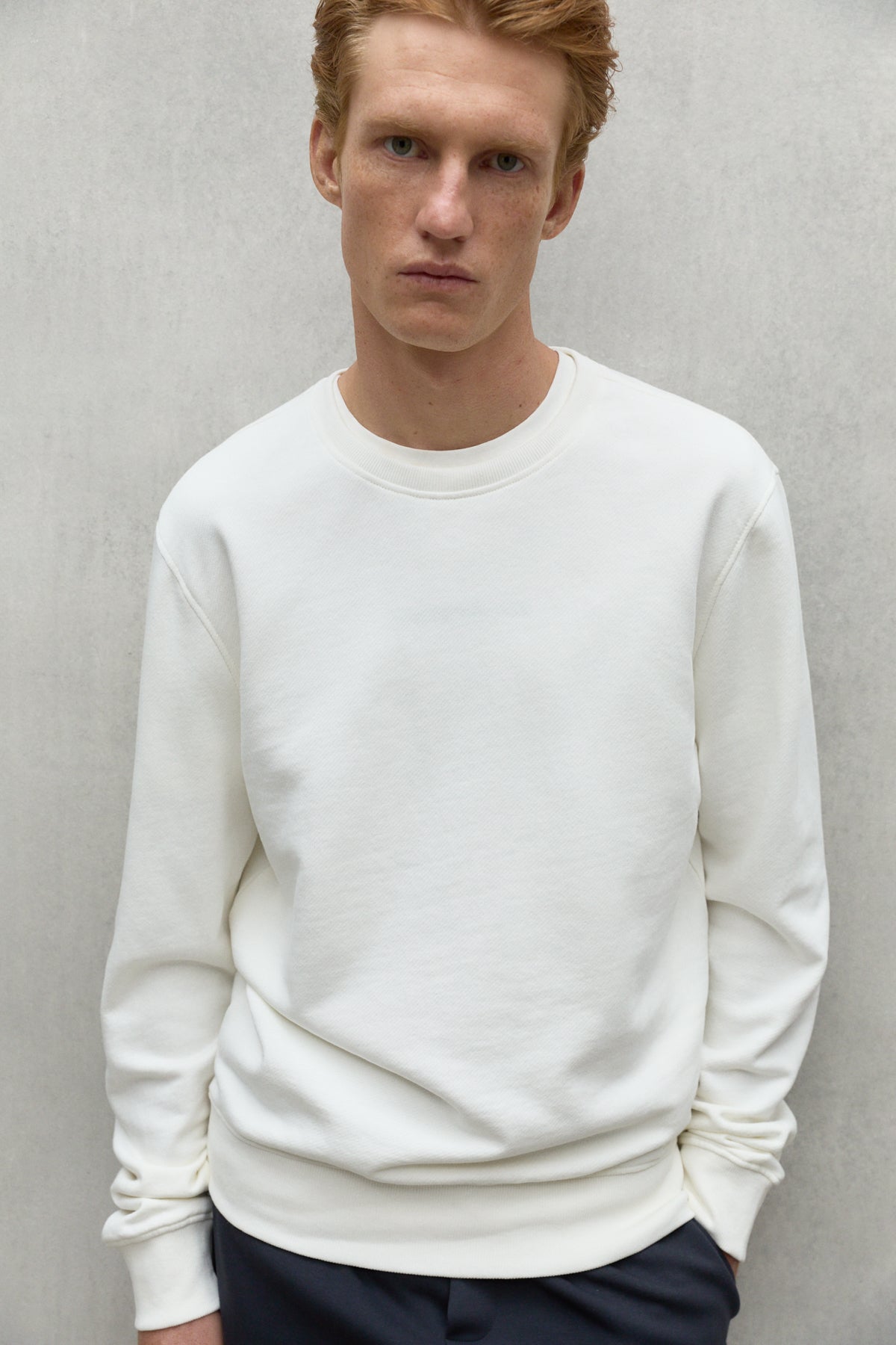 Sweater aus 100% recycleter Baumwolle von ECOALF in offwhite