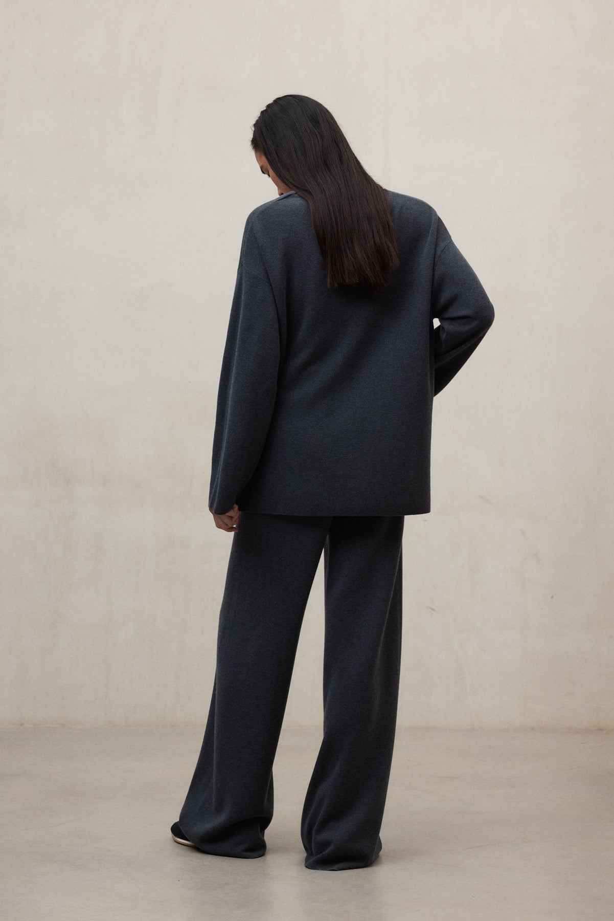 Strick Hose aus recycleter Wolle und Tencel™ von ECOALF in dunkelblau